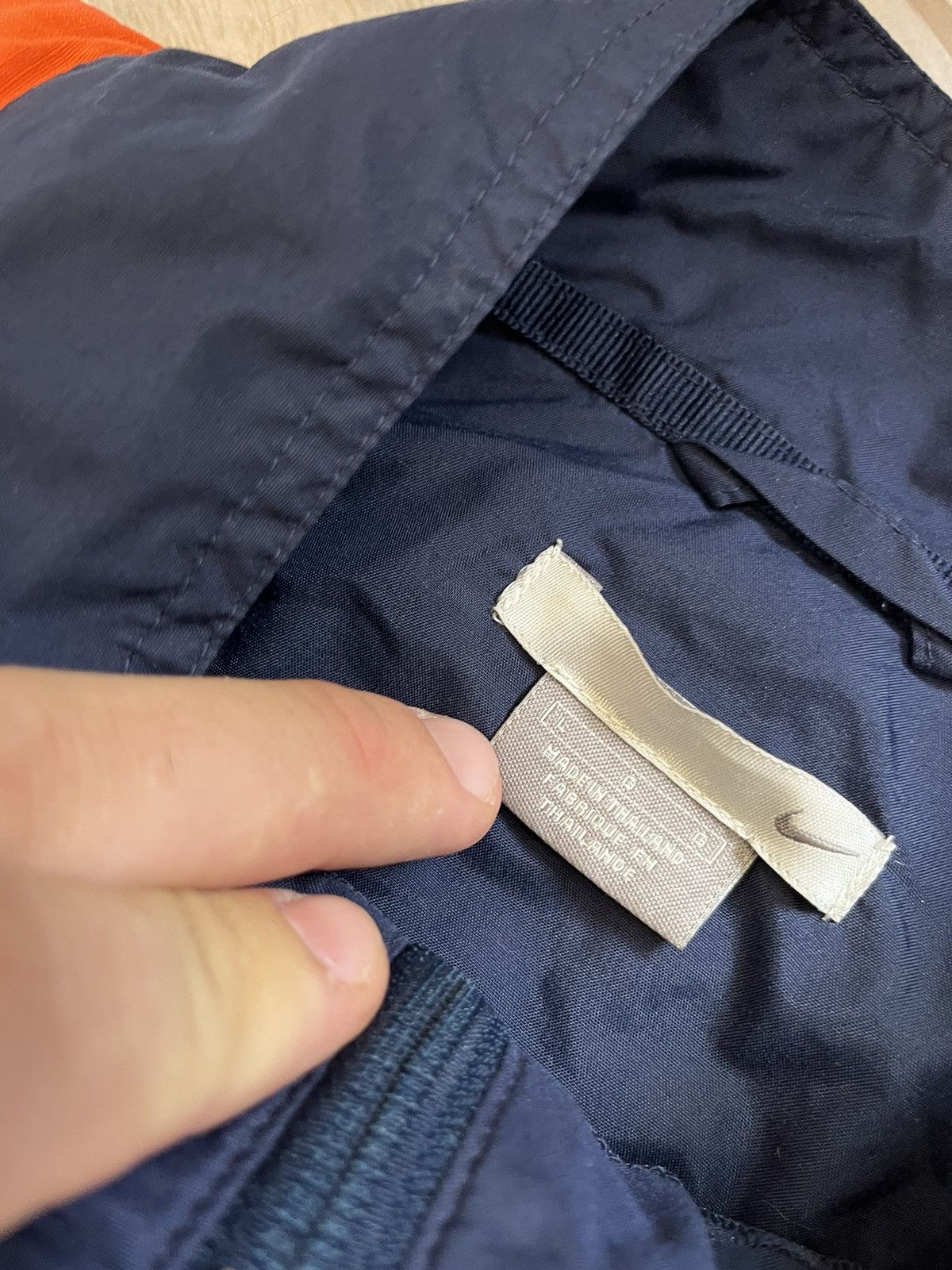 Nike × Vintage Vintage Nike jacket navy nylon windbreaker raincoat Size US L / EU 52-54 / 3 - 19 Thumbnail