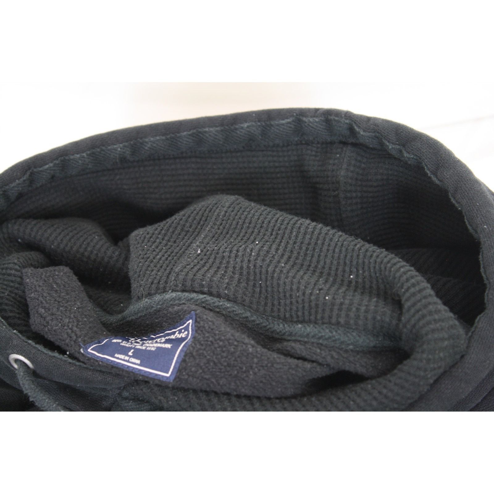 Abercrombie & Fitch Abercrombie Fitch Hoodie Large Black Embossed Logo Pullover Size US L / EU 52-54 / 3 - 7 Thumbnail