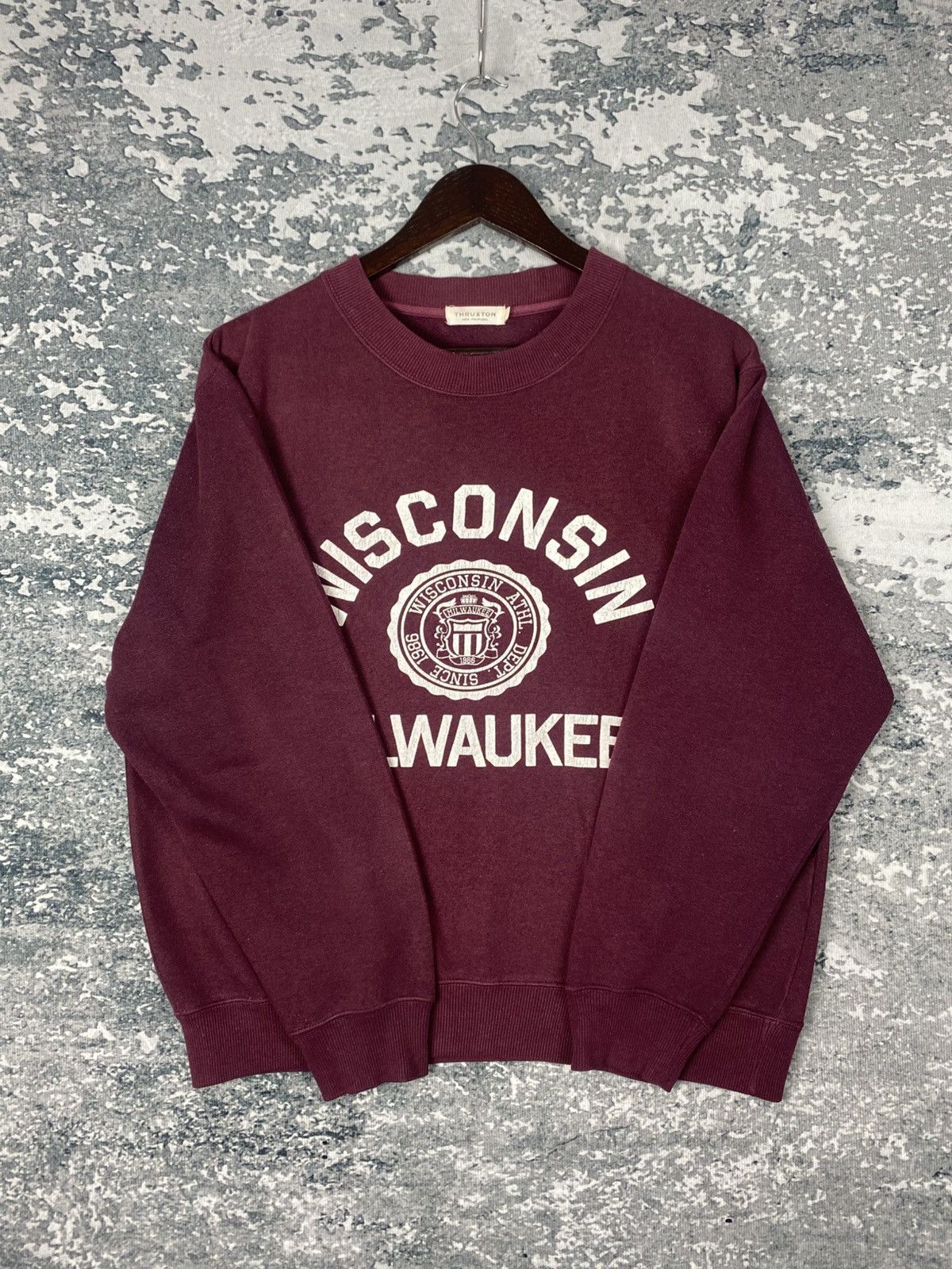 Designer Vintage Wisconsin Milwaukee Crewneck Sweatshirts Size US L / EU 52-54 / 3 - 6 Thumbnail