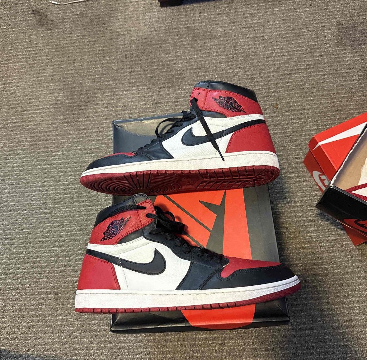 Jordan 1 Bred toe