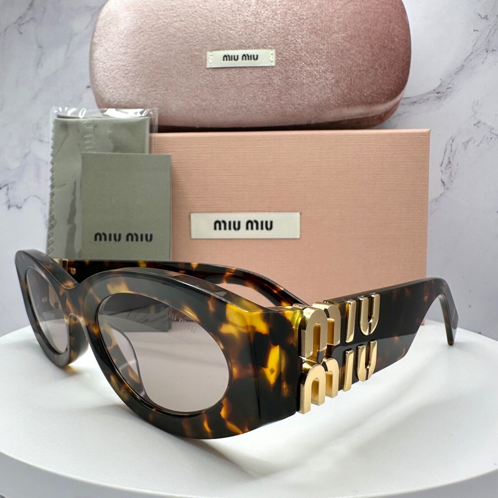 Miu Miu New MIU MIU Sunglasses Brown Tortoise Shell Oval Gold Logo Size ONE SIZE - 22 Thumbnail