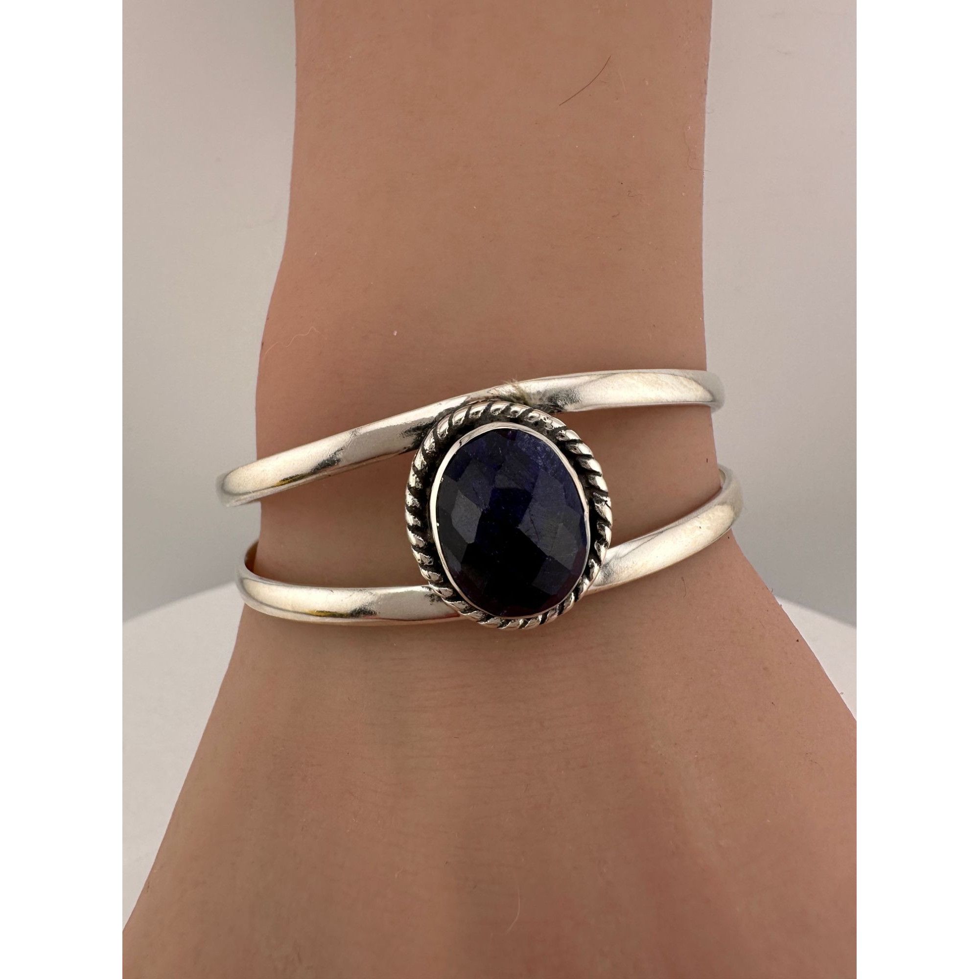 Other 12 Carat Cabochon Sapphire Cuff / Bangle Bracelet Size ONE SIZE - 6 Thumbnail