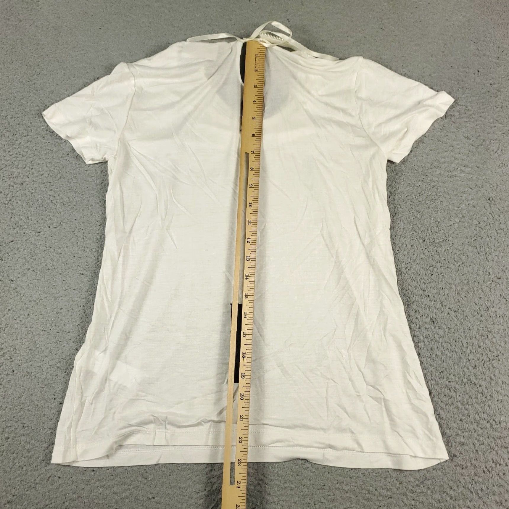 Zara Zara Women's T-Shirt Size Large Ivory Short Sleeve Crew Neck Casual Logo Size L / US 10 / IT 46 - 3 Thumbnail