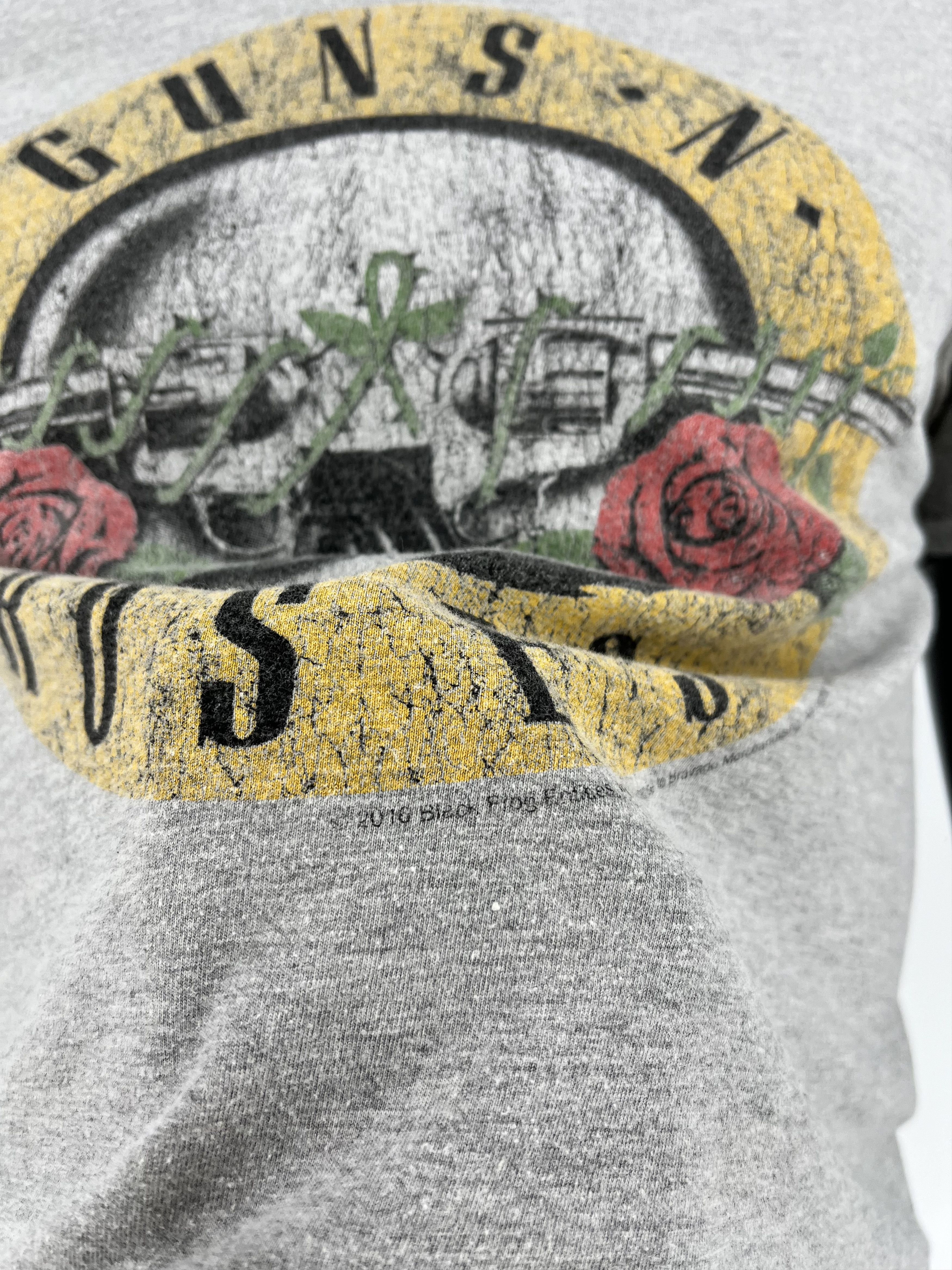Band Tees Vintage Guns N’ Roses 🌹 Big Logo T-Shirt Size M Size US M / EU 48-50 / 2 - 9 Thumbnail