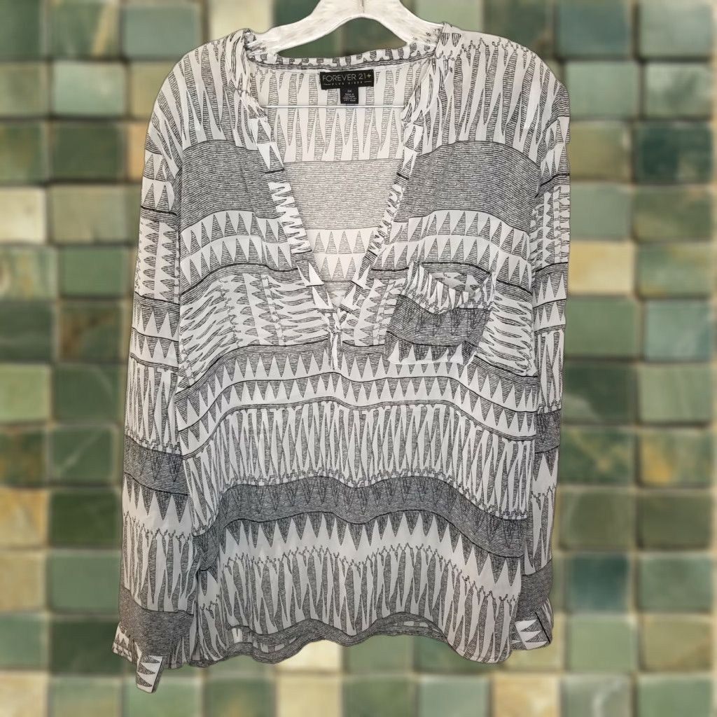 Forever 21 FOREVER 21+ Blouse Women, Shirt, 3X, Multicolor Sheer Long Sleeve, Plus Size, Colorful Theme, Womens Size XXL / US 16-18 / IT 52-54 - 1 Thumbnail