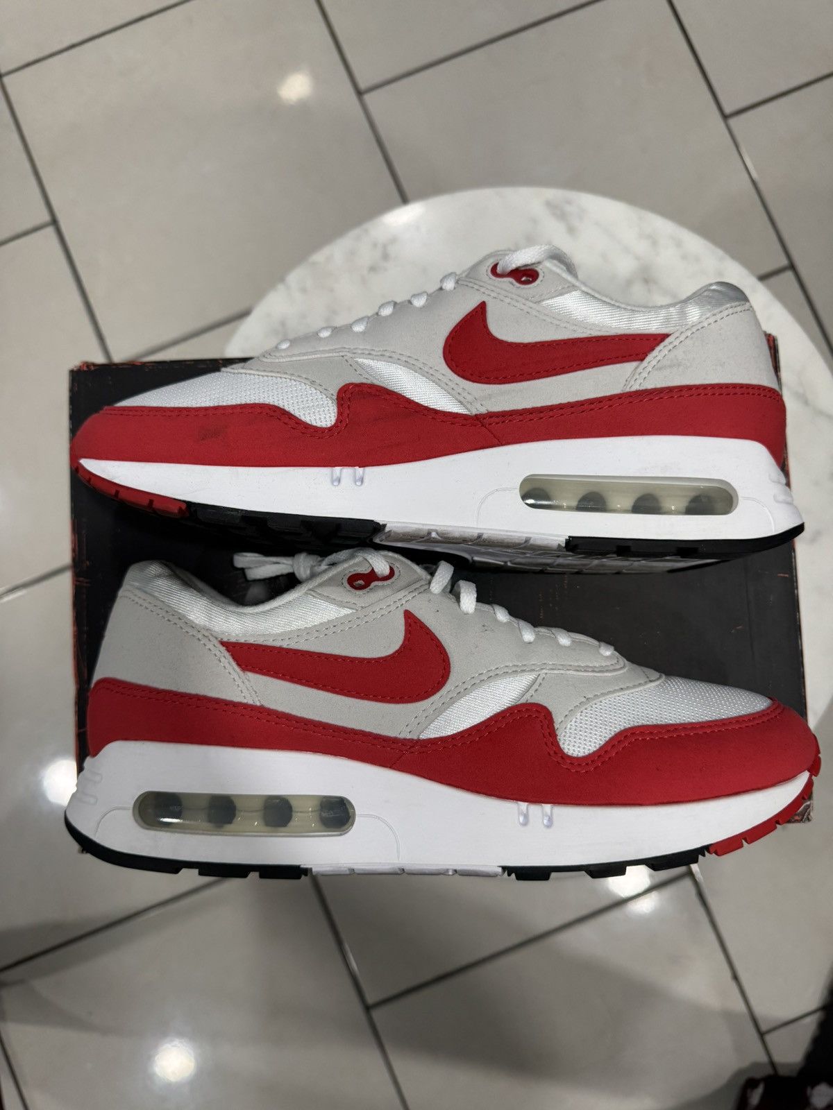 SZ 10 Nike Air Max 1