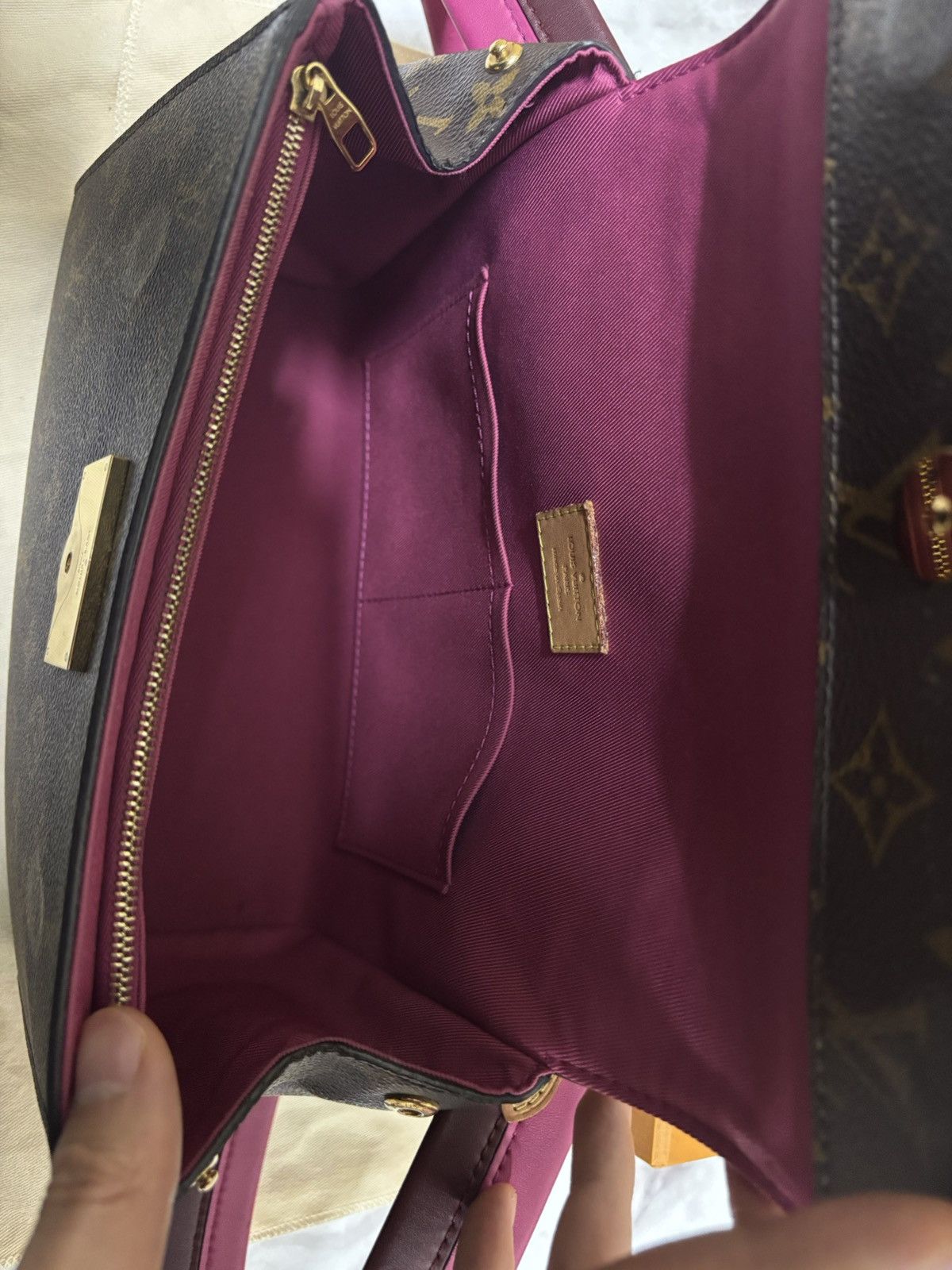 Louis Vuitton Louis Vuitton Cluny BB Shoulder Bag Size ONE SIZE - 12 Thumbnail