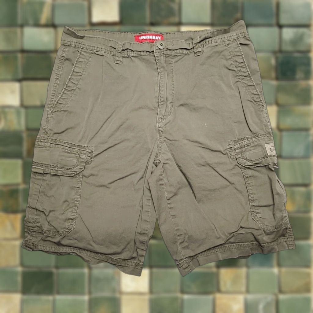Vintage Union Bay Shorts Men 34 Green Cargo Pocket Cotton Utility Outdoor Summer Comfort Men Size US 34 / EU 50 - 1 Thumbnail