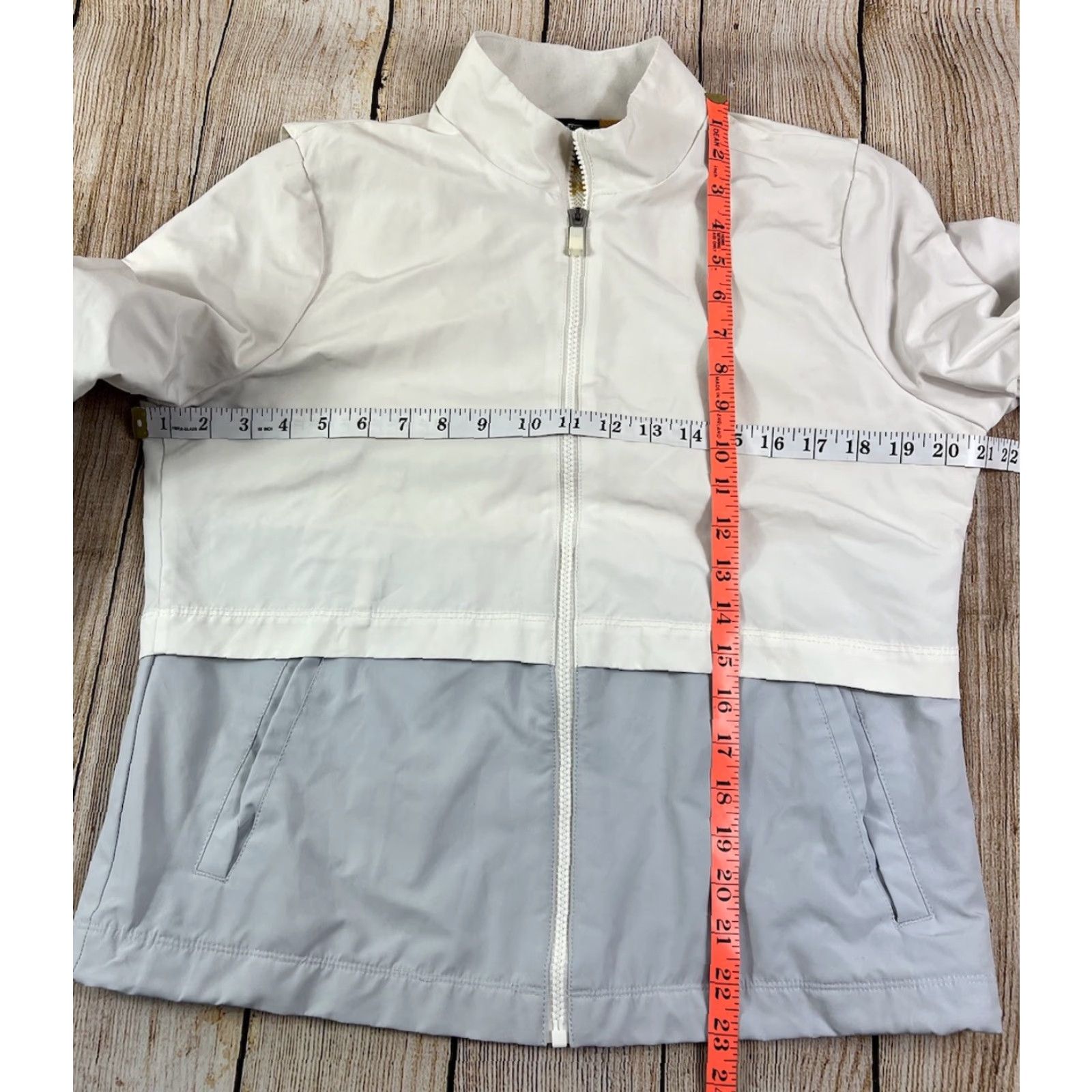 Nike **Nike Women's Gray White Golf Hyperadapt Jacket Size Small** User: **Gray Nike Women's Golf Hyperadapt Jacket Size Small** Size S / US 4 / IT 40 - 4 Thumbnail