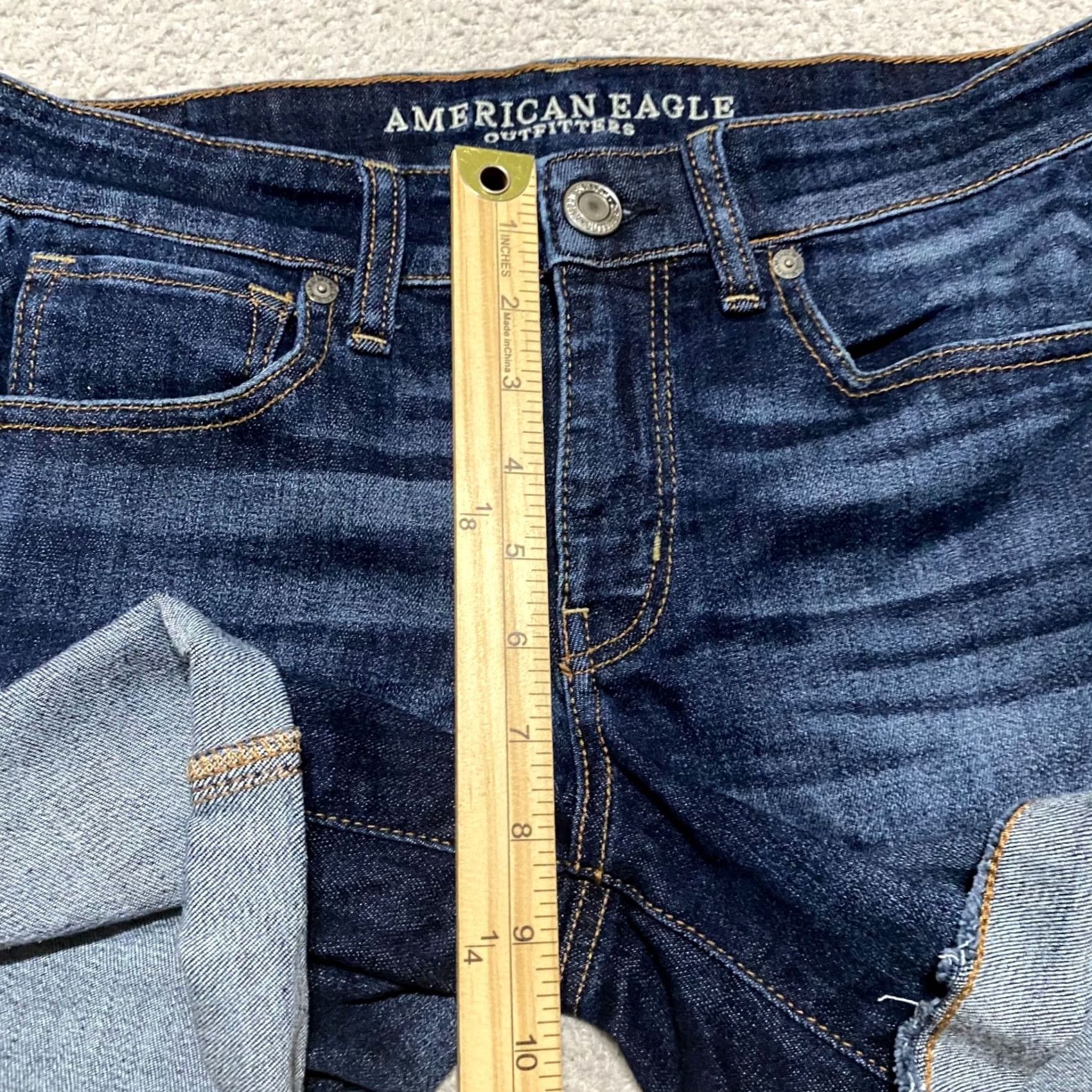 American Eagle Outfitters American Eagle Outfitters Jeans Shorts Blue Dark Wash 8 Inseam 4" 5-Pocket Button Closure Women Regular XS? No Size 30" / US 8 / IT 44 - 6 Thumbnail