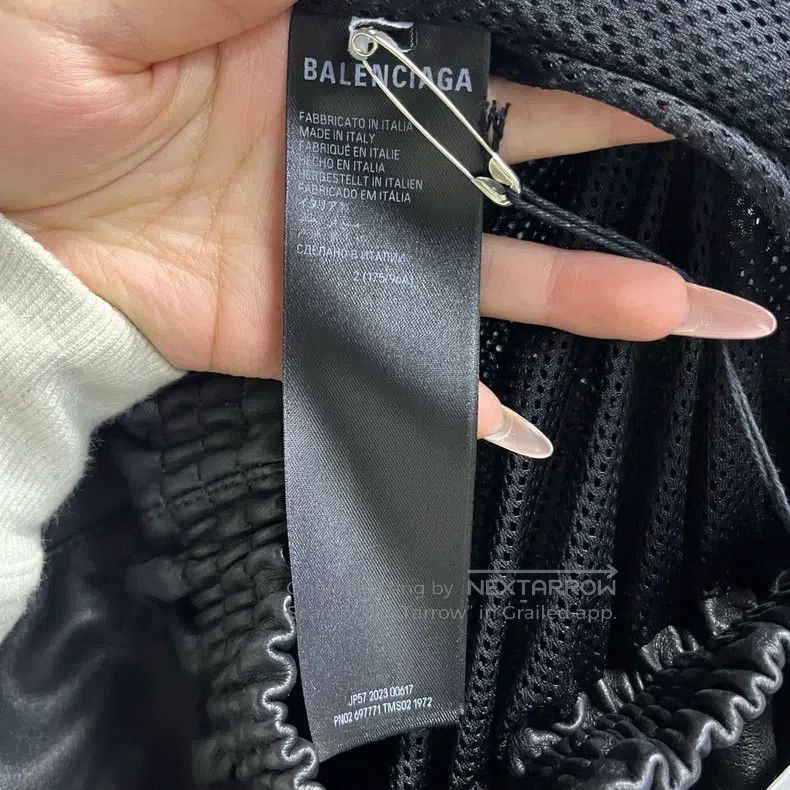 Balenciaga Balenciaga Color block letter logo print hooded leather ja Size US M / EU 48-50 / 2 - 3 Thumbnail