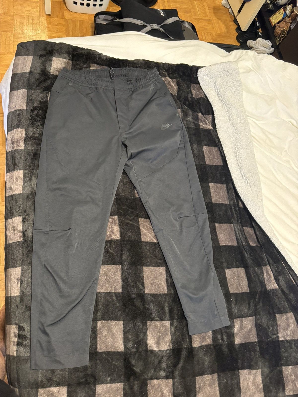 Nike Nike Track pants Size US 32 / EU 48 - 1 Thumbnail