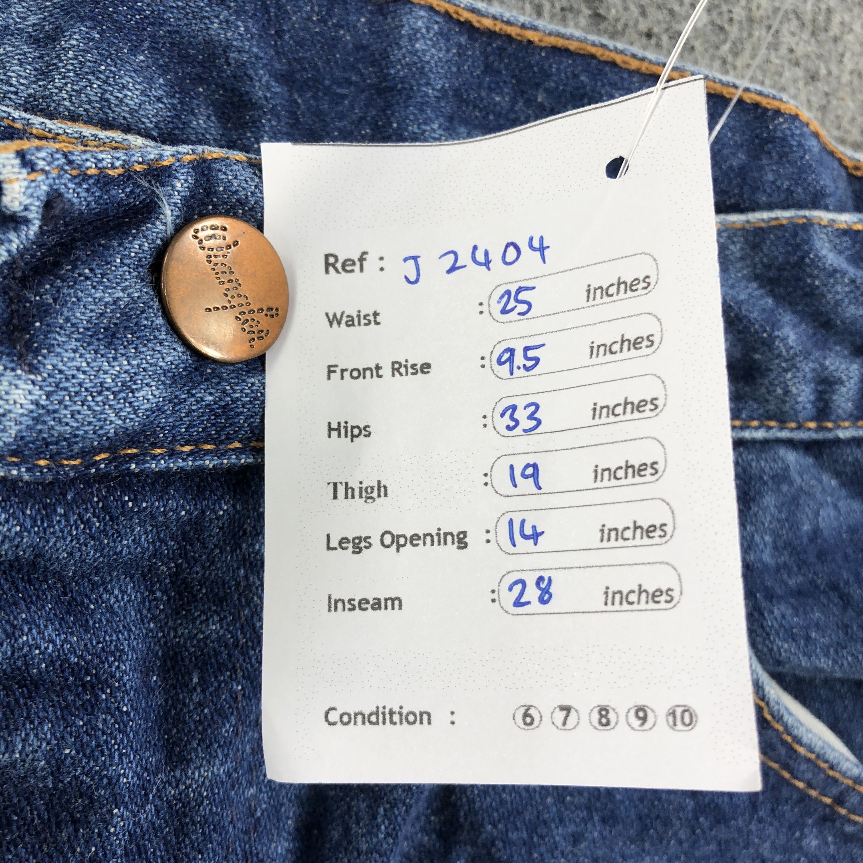 Vintage Vintage Blue Wash Wrangler Jeans-J2404 Size US 26 / EU 42 - 10 Thumbnail