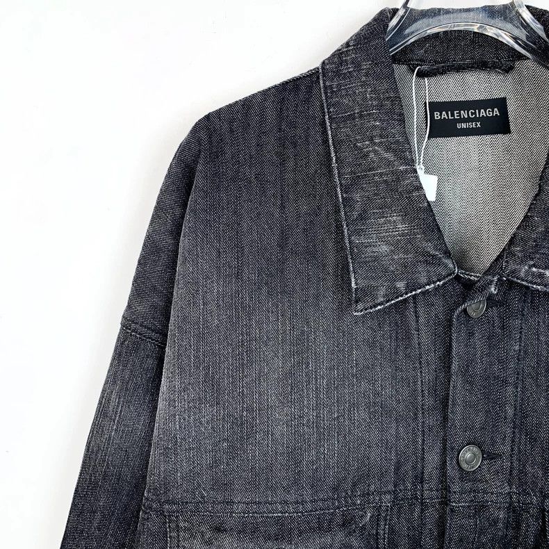 Balenciaga Balenciaga 24 Black and Grey Crown Rhinestone Cotton Lapel Size US M / EU 48-50 / 2 - 3 Thumbnail