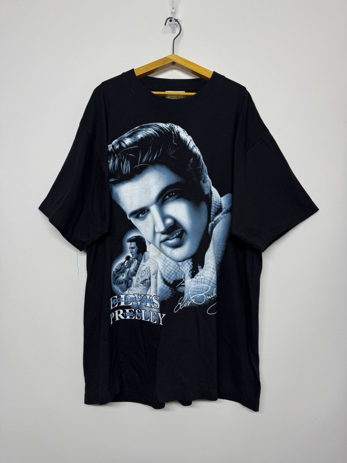 Vintage Vintage Y2k Elvis Presley Tshirt rock and roll singer Size US XL / EU 56 / 4 - 1 Thumbnail