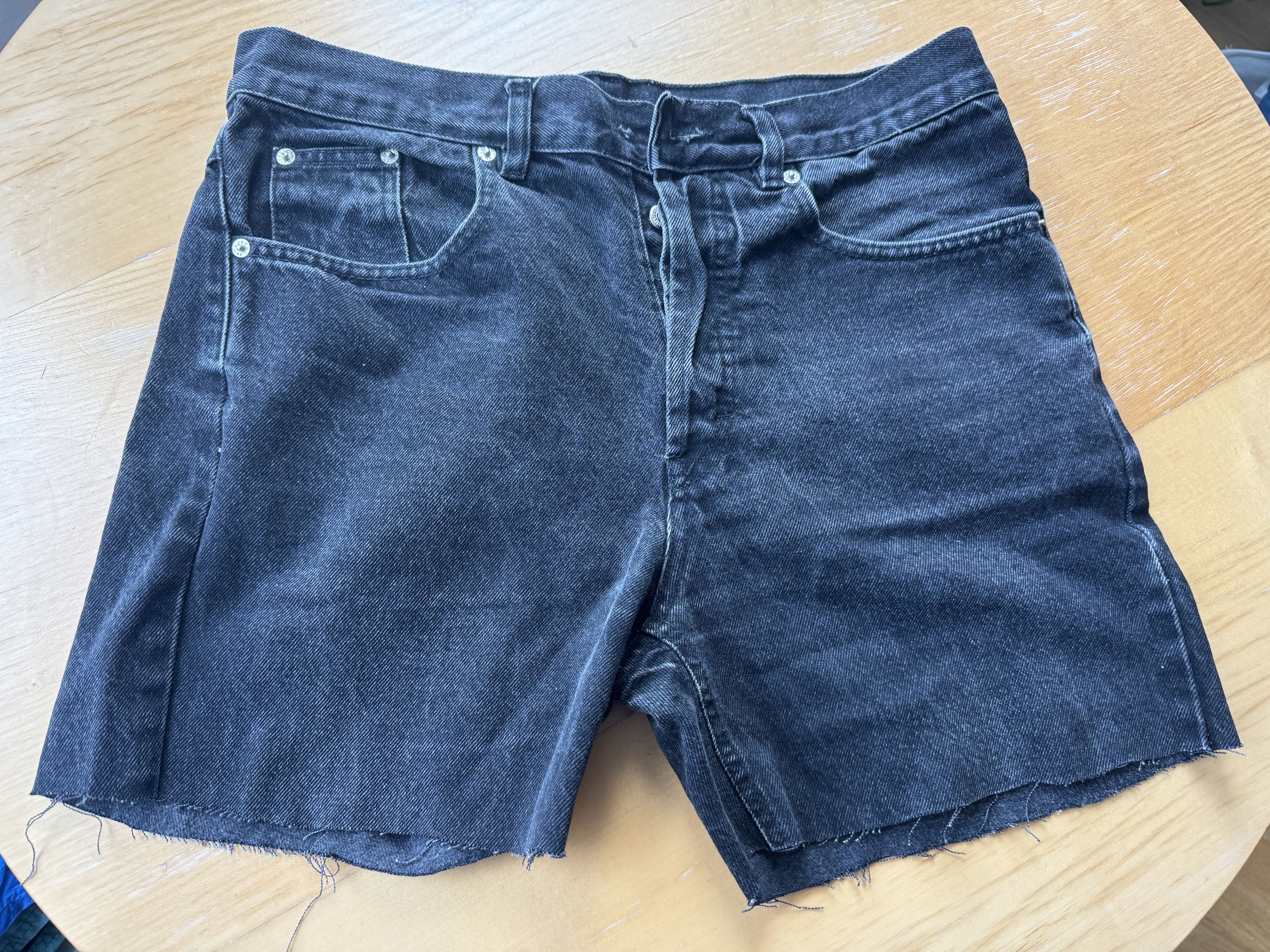 Levi's Vintage Clothing Levi's vintage cut off denim shorts Size US 34 / EU 50 - 1 Thumbnail