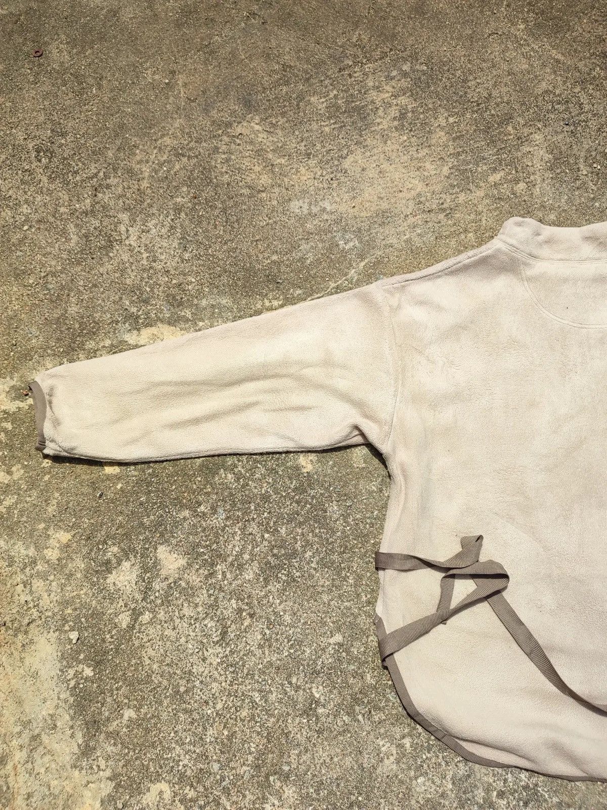 Uniqlo × White Mountaineering UNIQLO x White Mountaineering Fleece Pullover – Beige Size US M / EU 48-50 / 2 - 8 Thumbnail