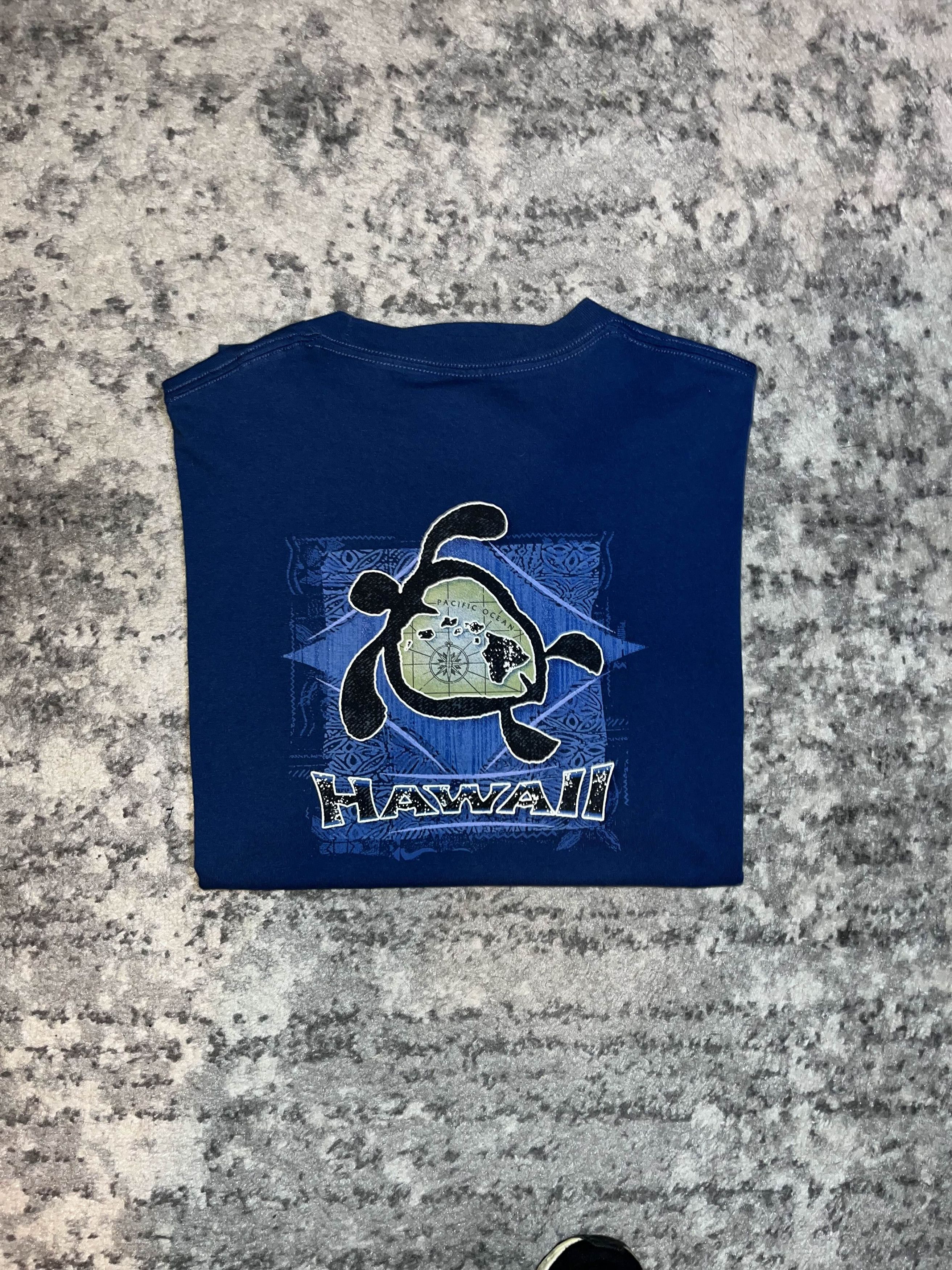Vintage Y2K Hawaii Turtle Surfer Tee Size US XL / EU 56 / 4 - 1 Thumbnail
