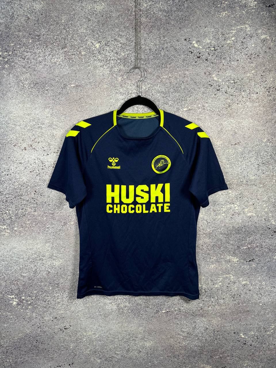 Hummel × Vintage Vintage Millwall FC 2022/23 Hummel Soccer Jersey Size US S / EU 44-46 / 1 - 1 Thumbnail