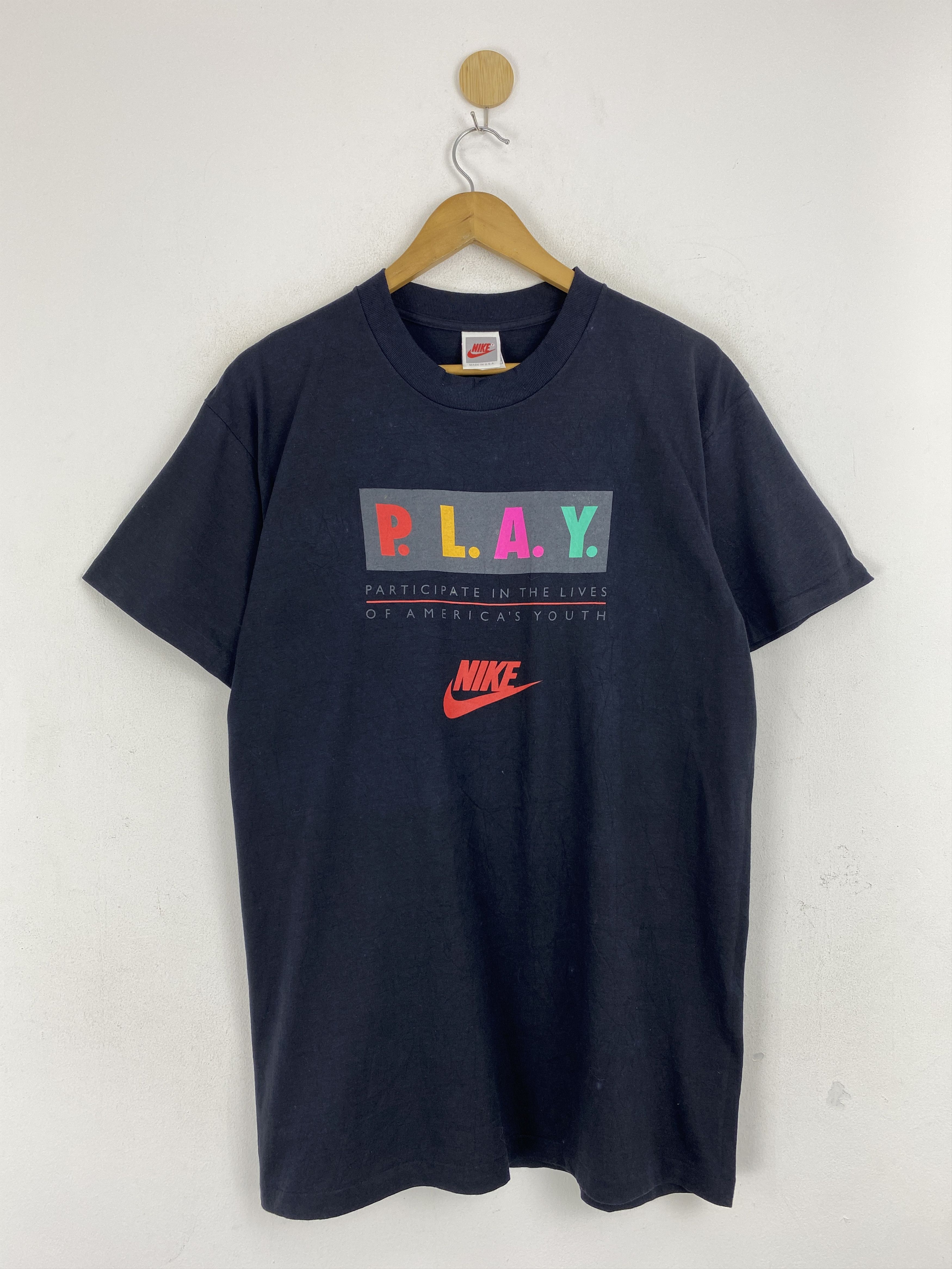 Nike × Vintage Vintage 90s Nike Summer Games P.L.A.Y Tee TA0685 Size US L / EU 52-54 / 3 - 1 Thumbnail