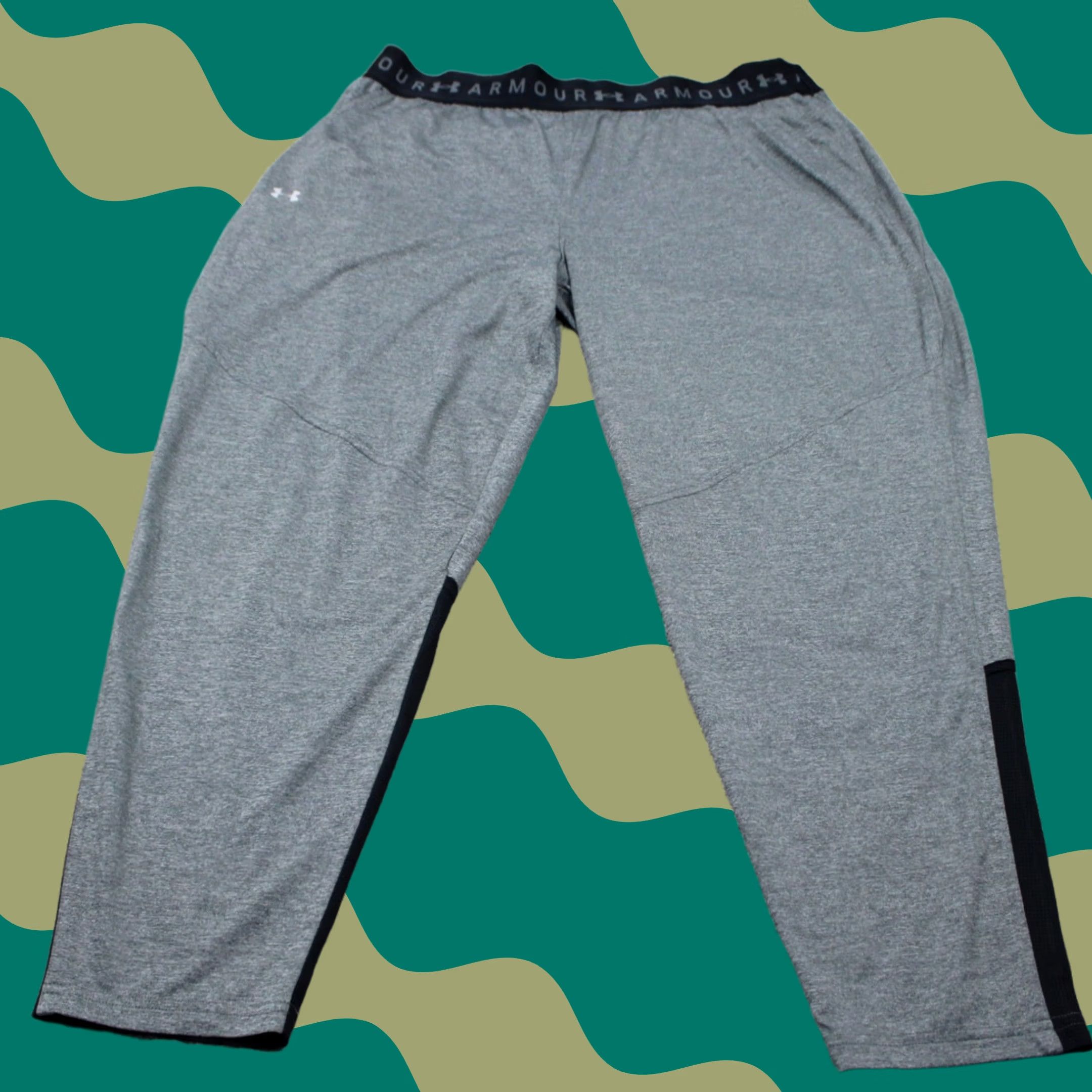Under Armour Under armour Pants Womens XL Gray Jogger Sport HeatGear inseam Size 40" / US 18 - 1 Thumbnail