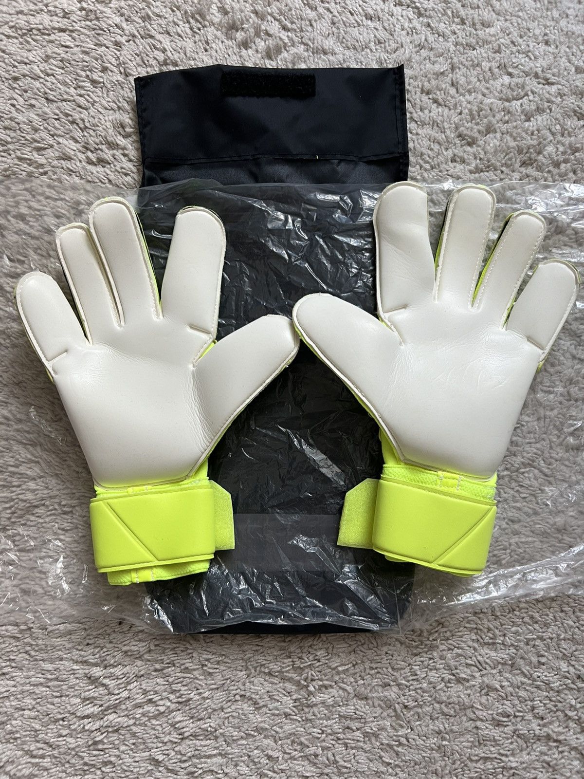 Nike Nike Grip 3 Match Goalkeeper Gloves Soccer Gloves Size ONE SIZE - 6 Thumbnail