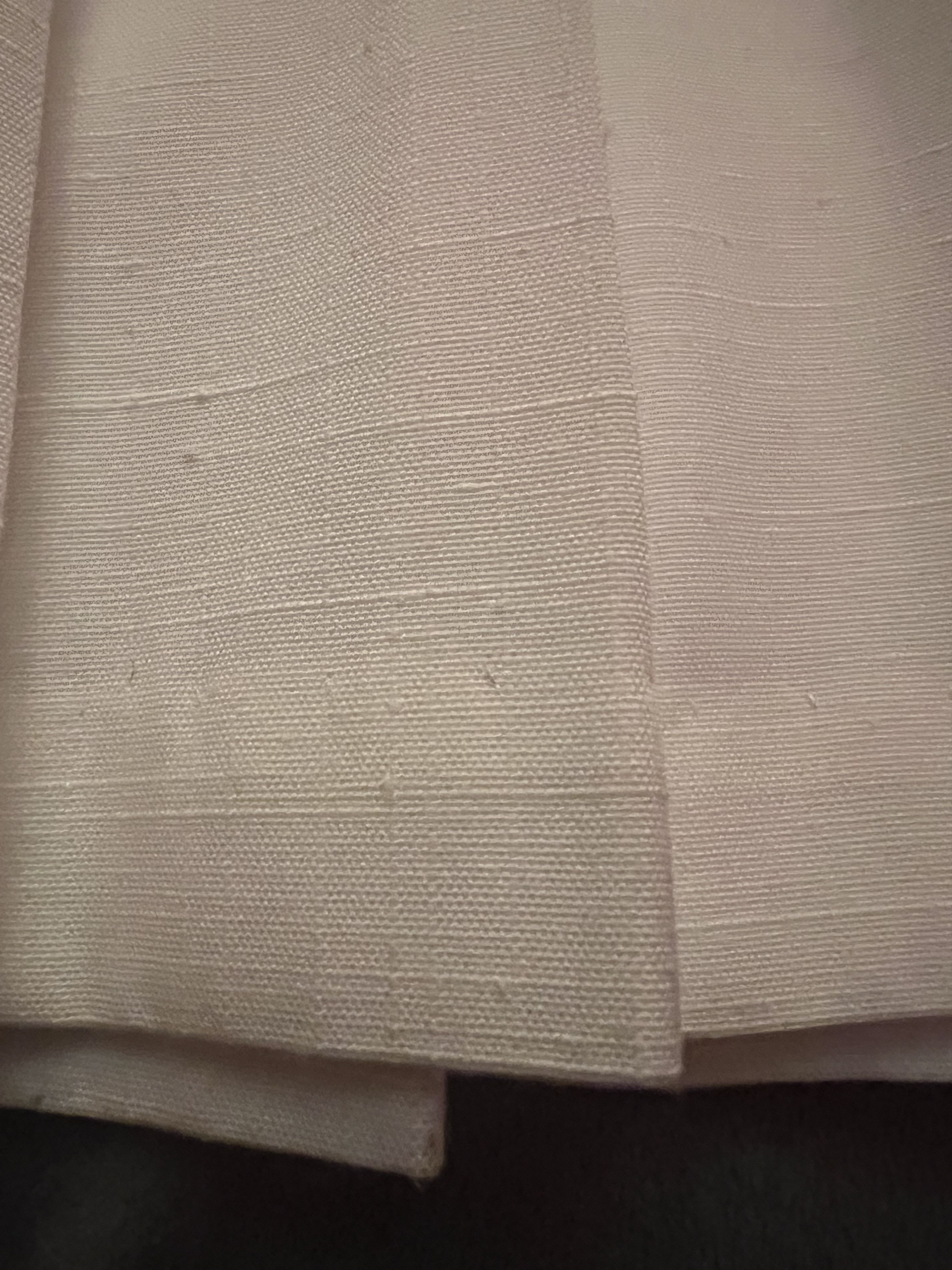 Vintage Liz Baker, white pleated skirt Size 40" / US 18 - 9 Thumbnail
