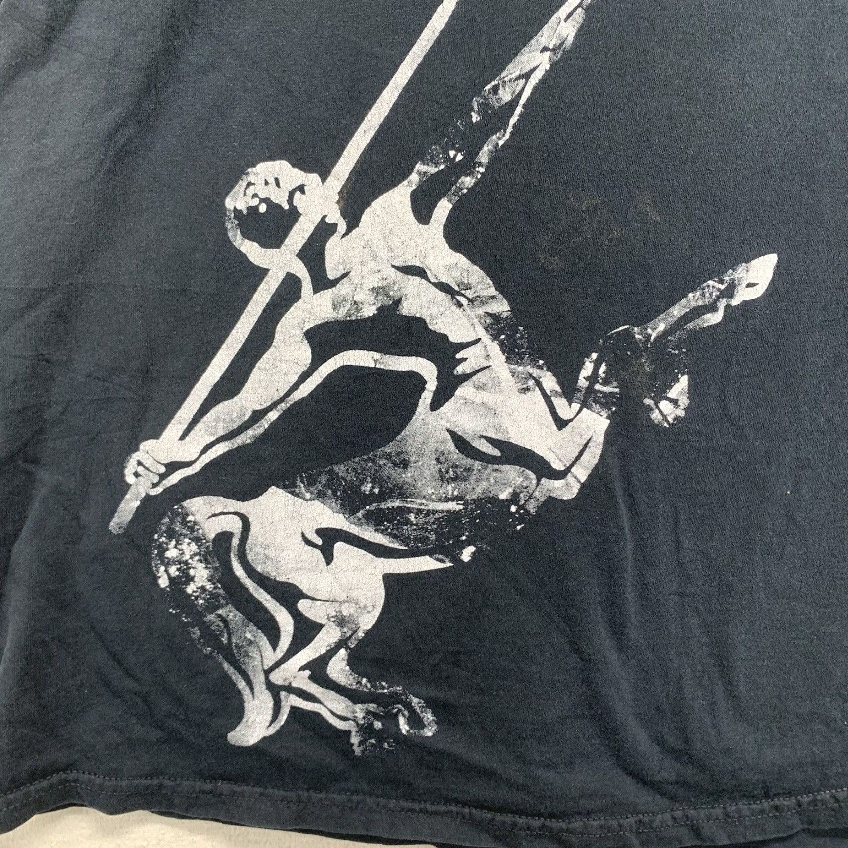 Gildan VINTAGE Gildan Remy Martin Fine Champagne Cognac T-Shirt Unisex Adult XL Black Graphic Print Classic Car Band Logo Size US XL / EU 56 / 4 - 2 Thumbnail