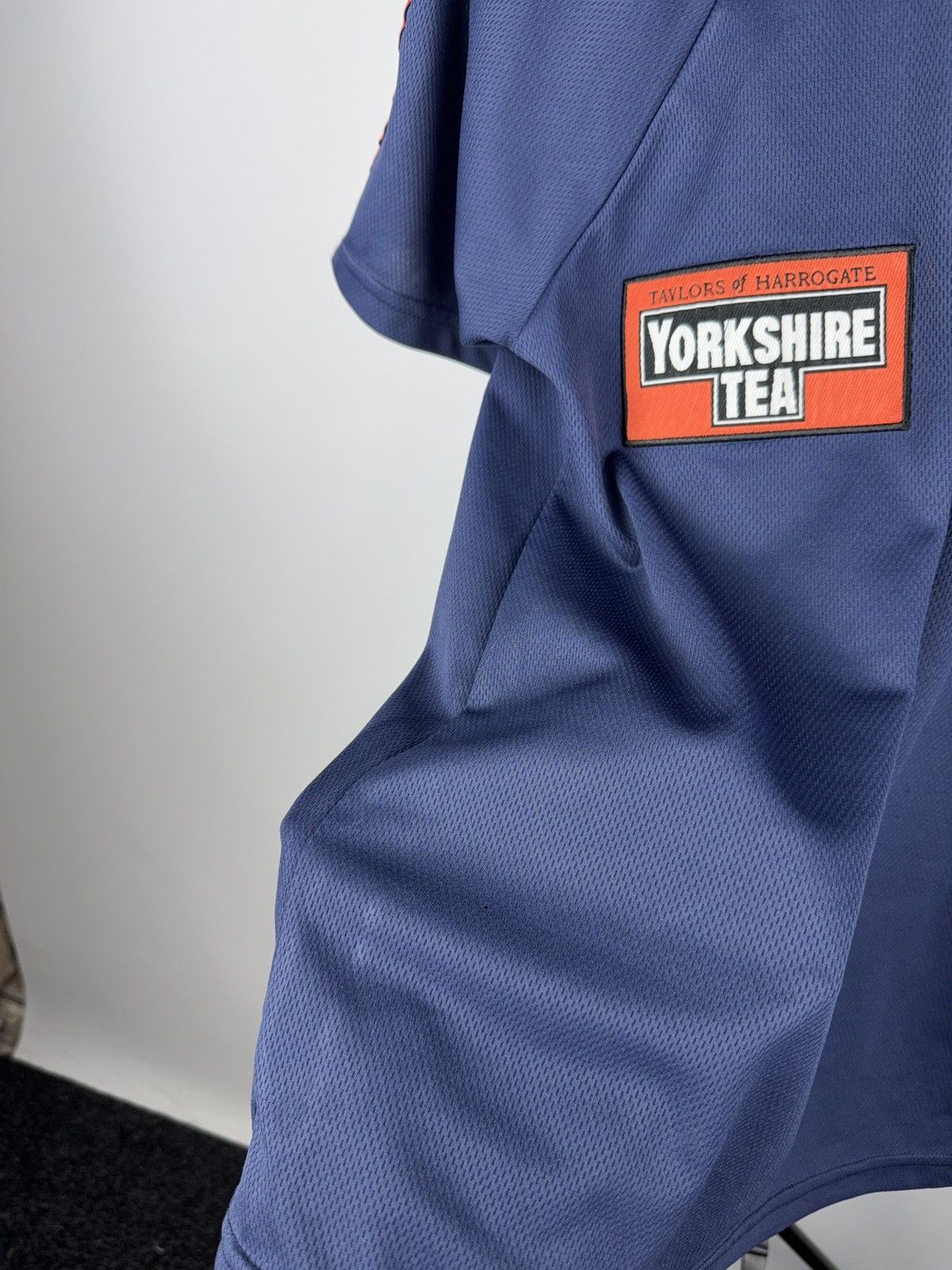 Asics × Vintage Vintage Asics Yorkshire Cricket Polo Shirt Made in UK 2000s Size US XS / EU 42 / 0 - 4 Thumbnail