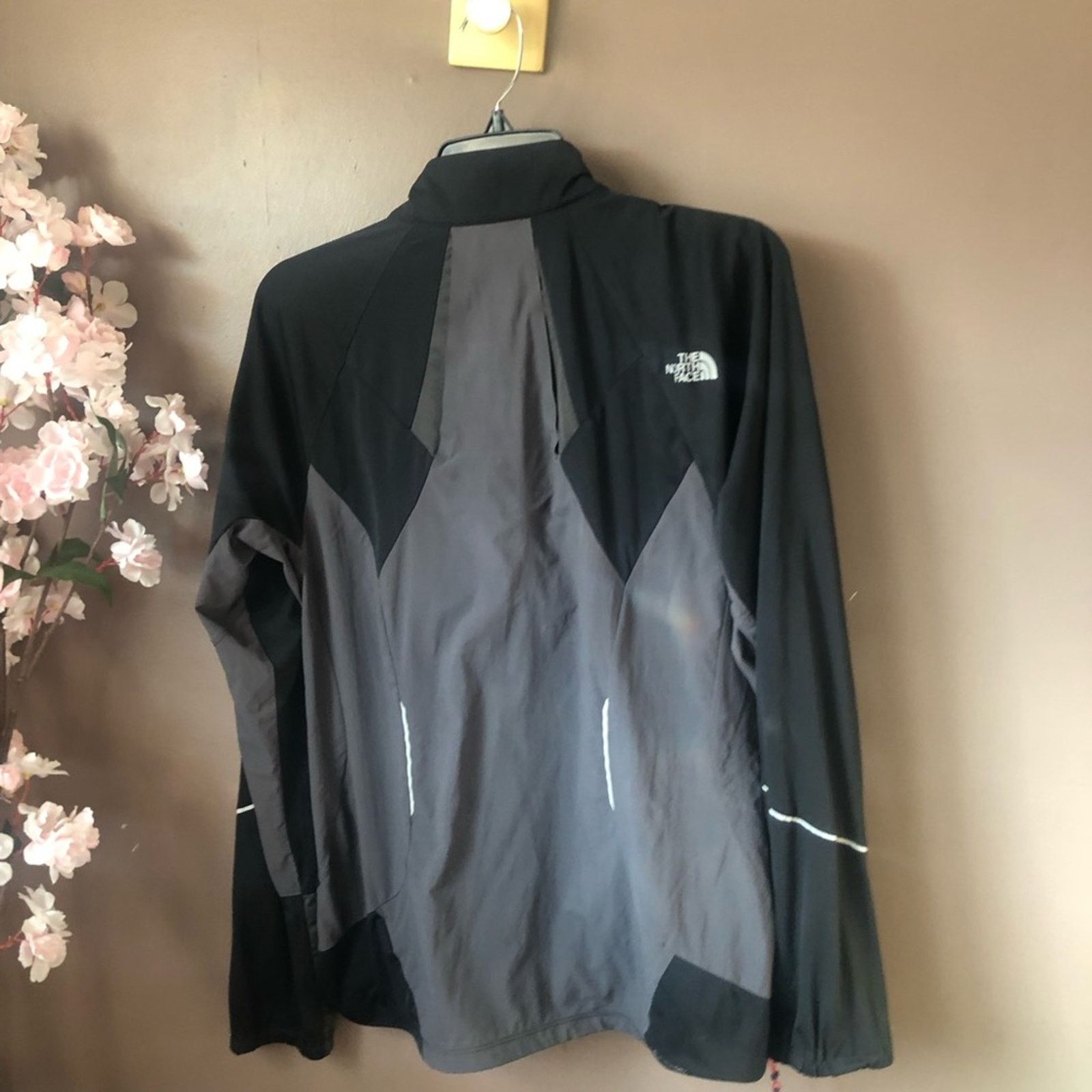 The North Face Jacket North face light zip up top Size M / US 6-8 / IT 42-44 - 4 Thumbnail