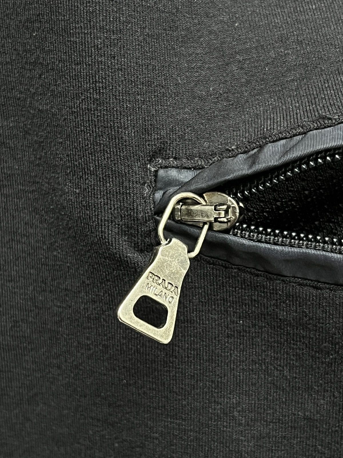 Prada Prada Sport Linea Rossa Back Pocket Long Sleeve Size US L / EU 52-54 / 3 - 6 Thumbnail