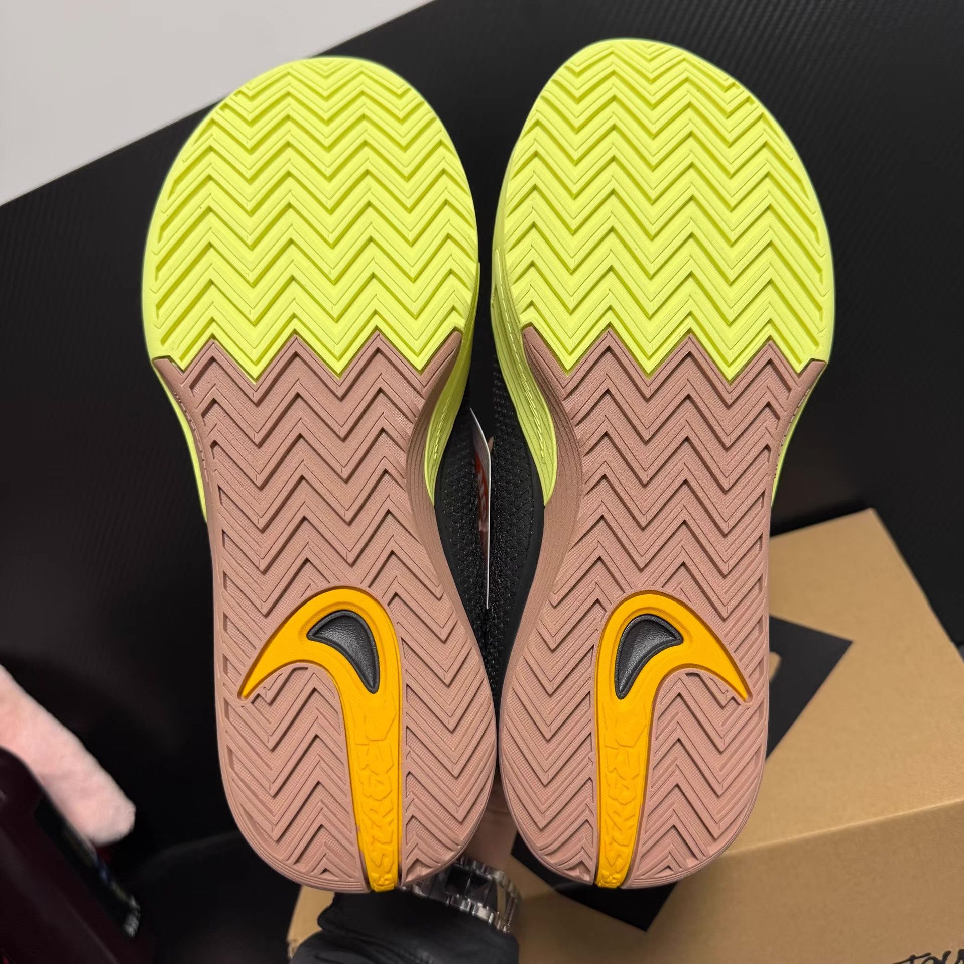 Nike Nike S.T. Flare Q11 Size US 10 / EU 43 - 4 Thumbnail