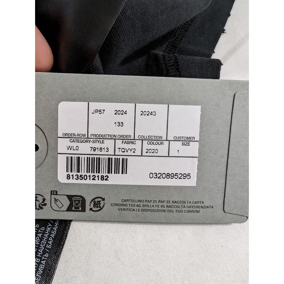 Balenciaga o1rshd1 L/S Double Front T-Shirt in Black Size US S / EU 44-46 / 1 - 21 Thumbnail