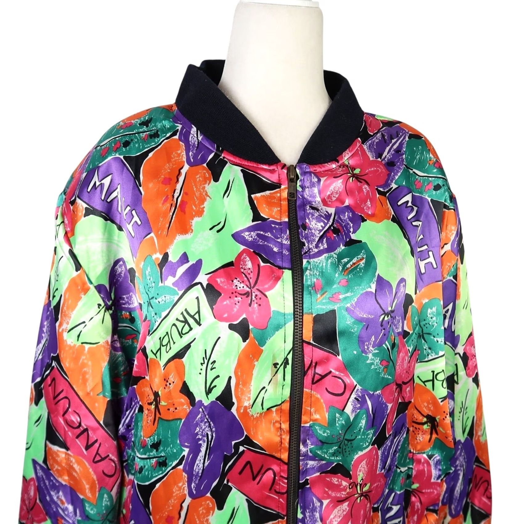 Vintage VINTAGE Stefano Tropical Floral Island Print Satin Bomber Jacket M Womens Size M / US 6-8 / IT 42-44 - 2 Thumbnail
