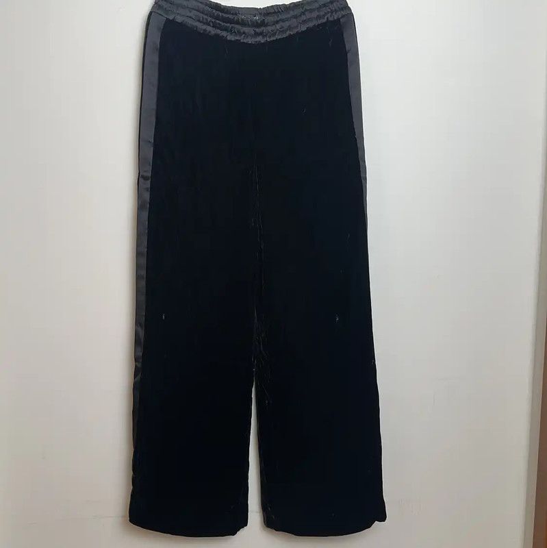 Chanel Black Silk Women's Casual Pants 0089