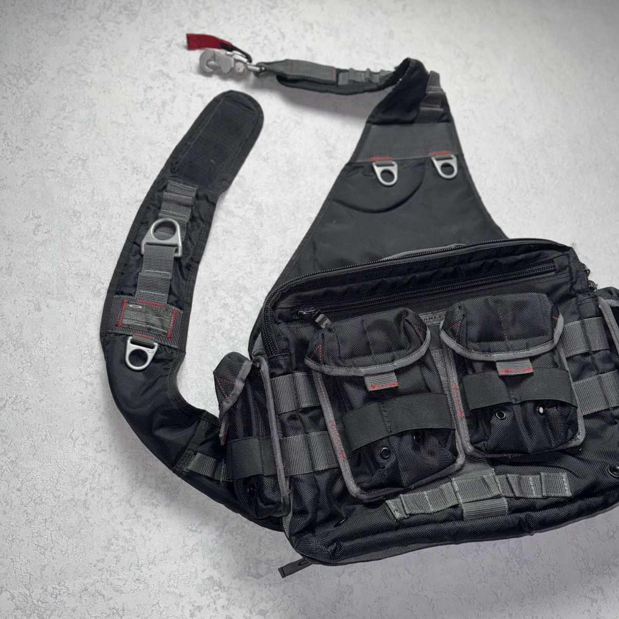 Oakley Black Tactical Sling Bag Sandbag AP 1.0 Bags Luggage