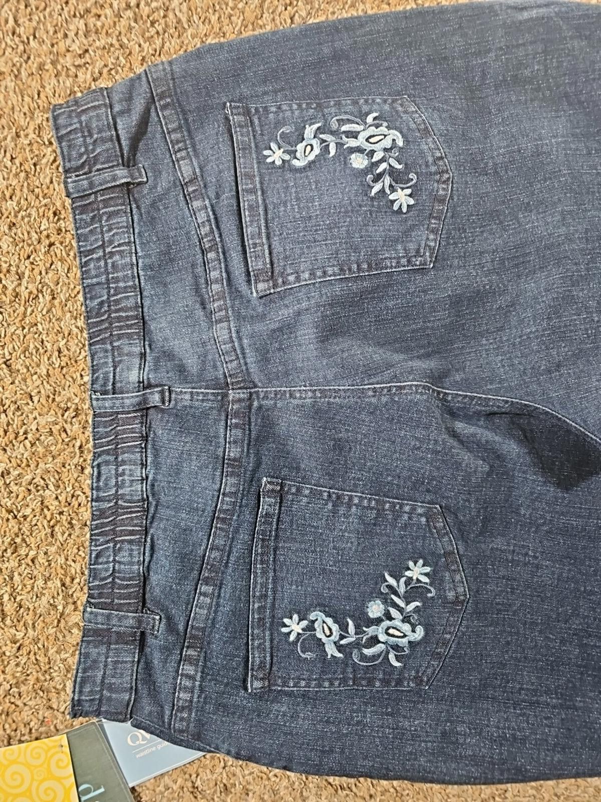 Denim & Co. Denim & Company L Flared Blue Jeans Embroidered Flowers NWT Size 36" / US 14 / IT 50 - 7 Thumbnail