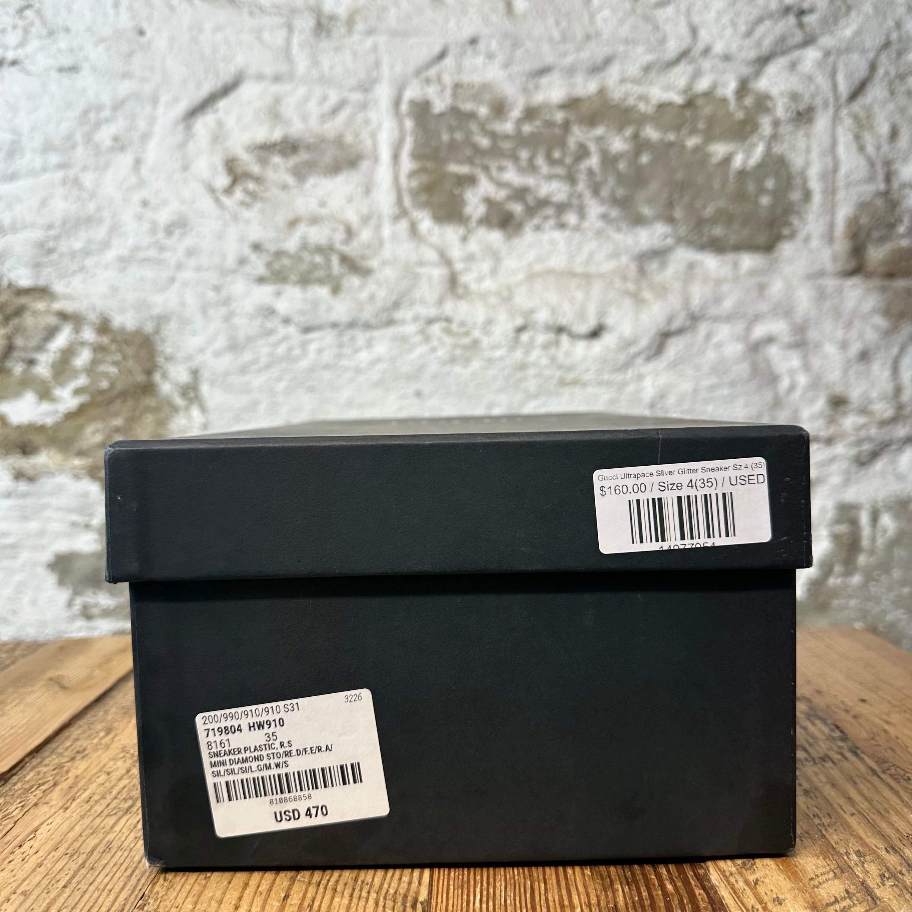 Gucci Gucci Ultrapace Silver Glitter Sneaker Sz 4 (35) Size US 5 / EU 37 - 7 Thumbnail