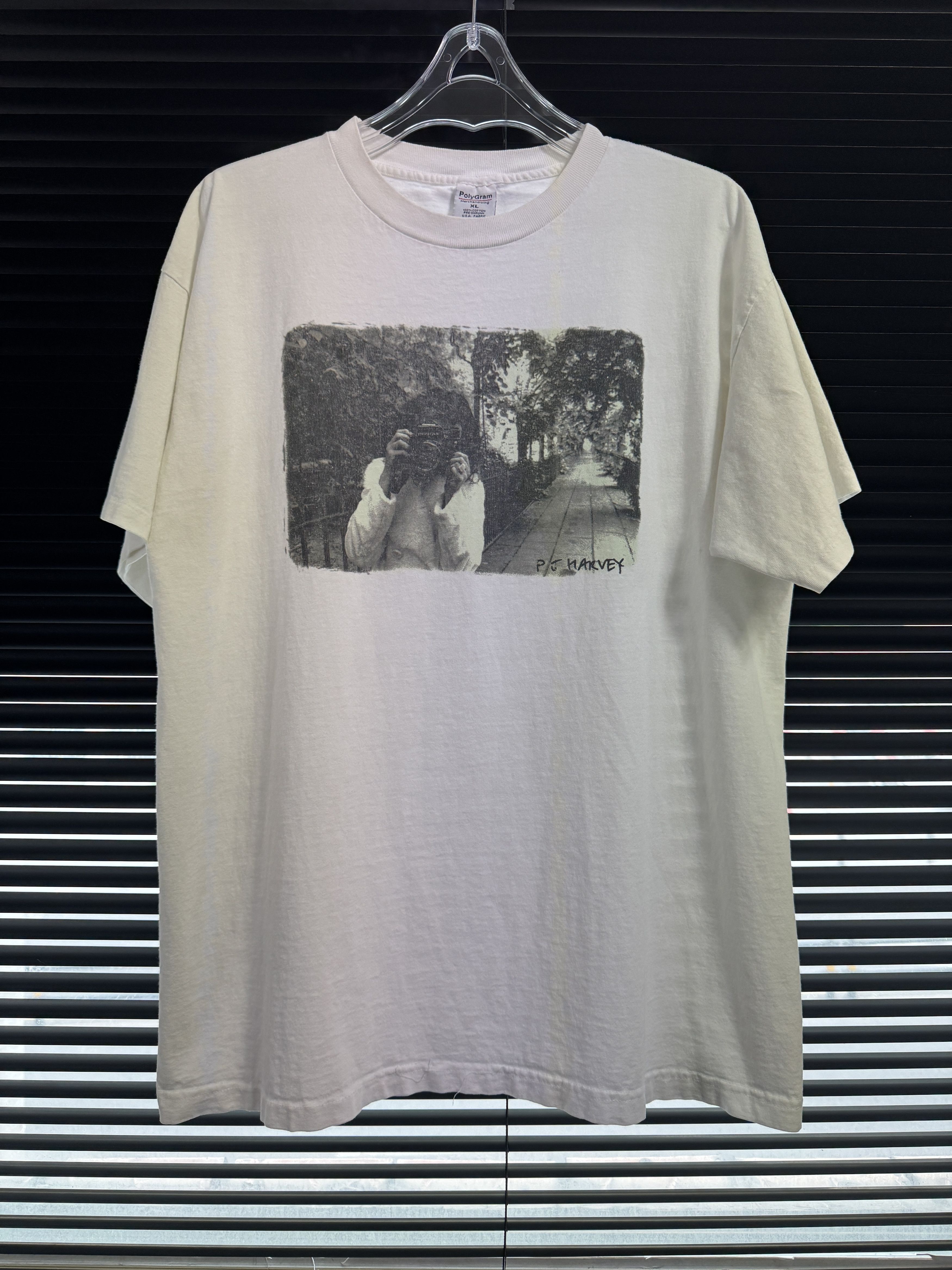 Band Tees Vintage 90s PJ Harvey Photo Tee Size US XL / EU 56 / 4 - 1 Thumbnail