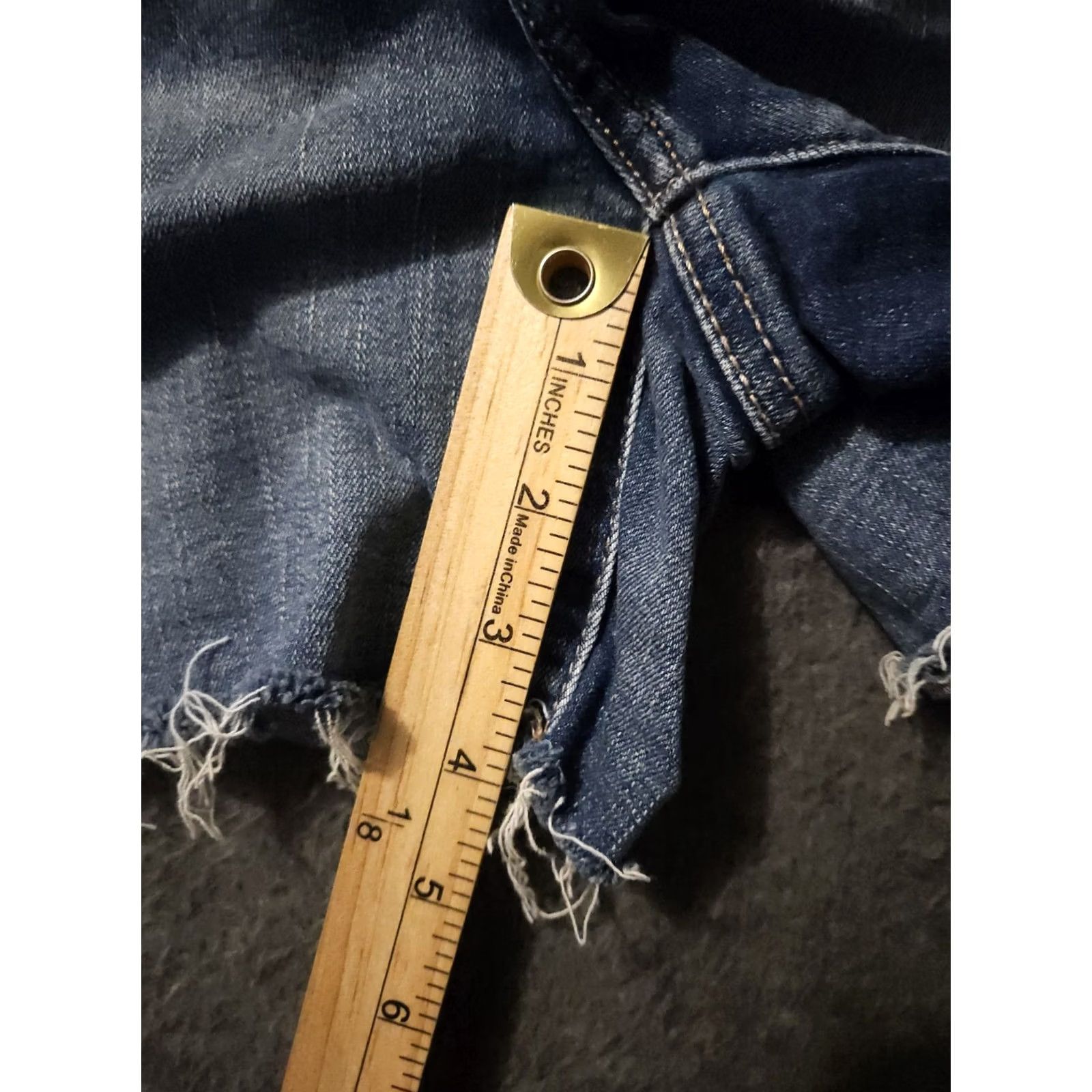 American Eagle Outfitters American Eagle Outfitters Shortie Shorts Women's 4 Blue Distressed Preppy High Rise 5-Pocket Denim Modern Regular Womens Size 27" / US 4 / IT 40 - 7 Thumbnail