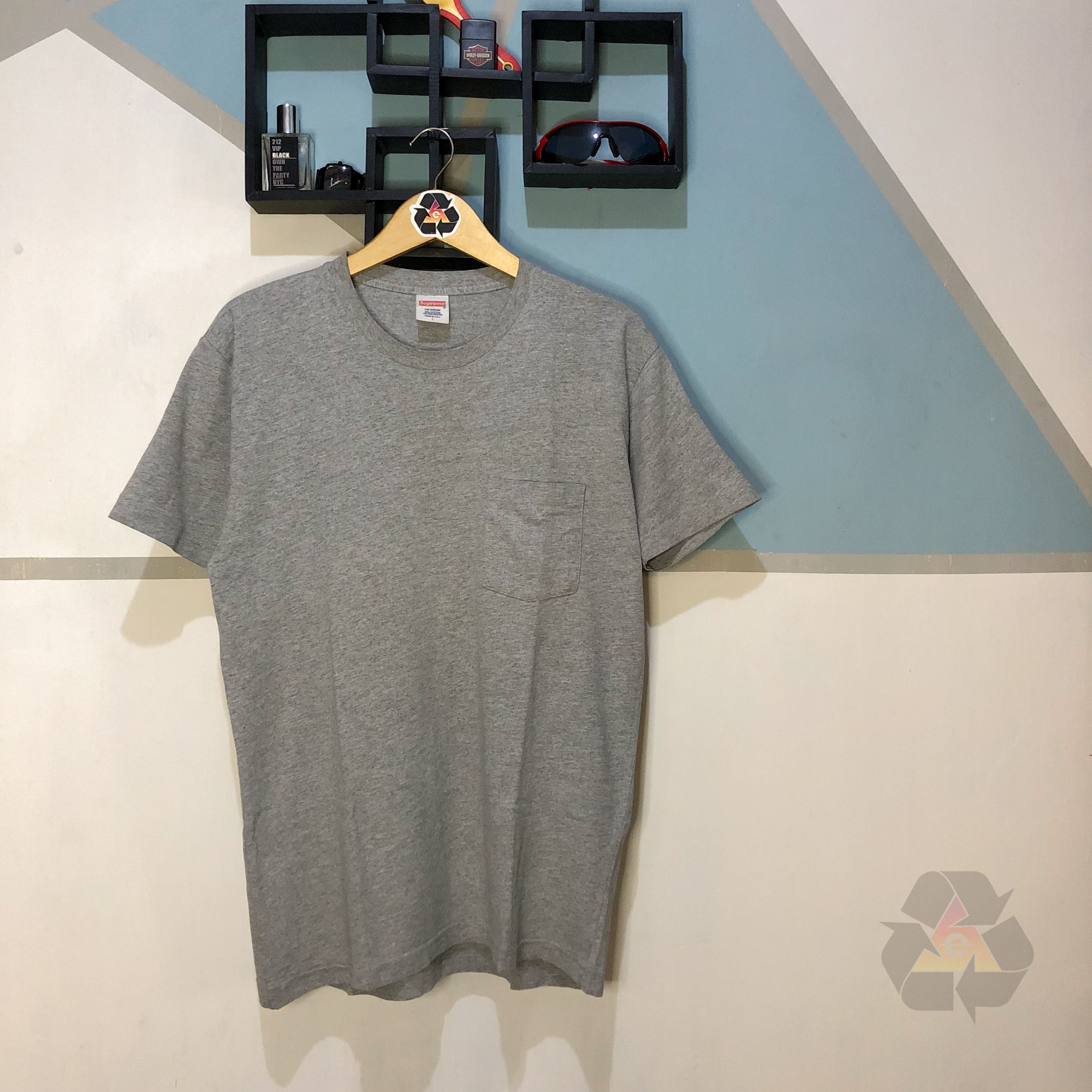 Supreme Supreme Anti Hero S/S 2014 T-Shirt Size US L / EU 52-54 / 3 - 2 Thumbnail