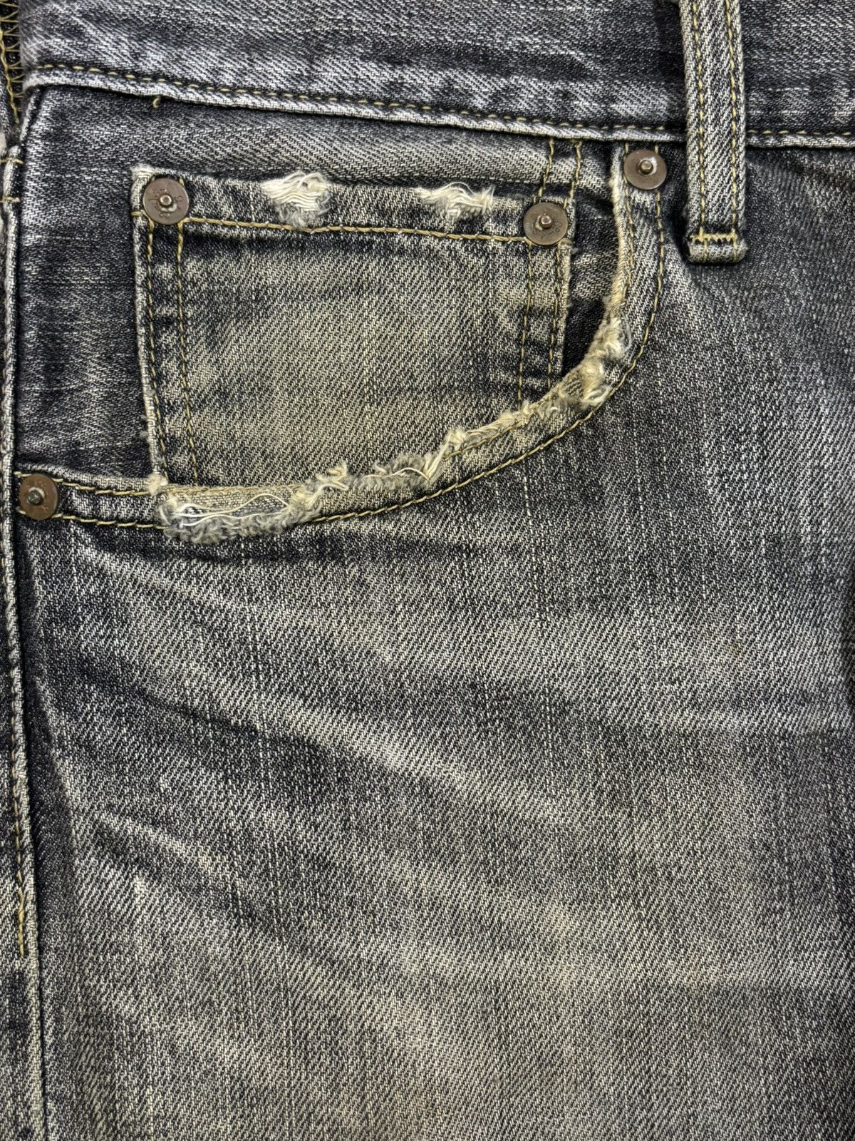 Levi's Vintage Levis 503 Rusty Charcoal Wash Baggy Distressed Jeans Size US 33 - 4 Thumbnail