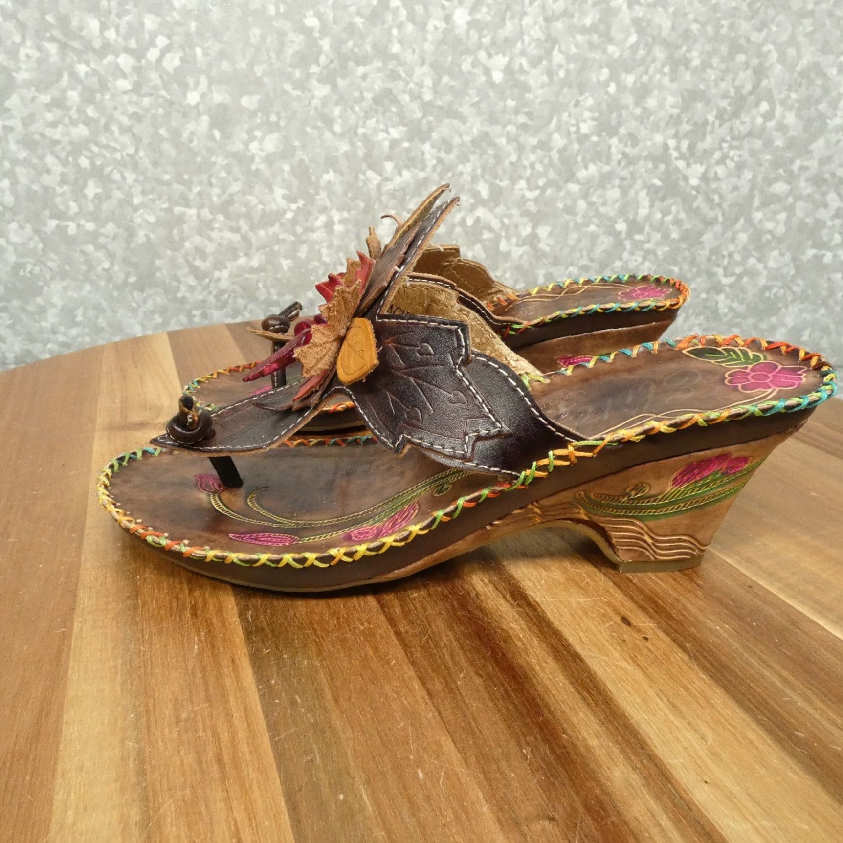 Vintage Corky's Elite Sandals Womens 7 Brown Red Leather Thong Size US 7 / IT 37 - 6 Thumbnail
