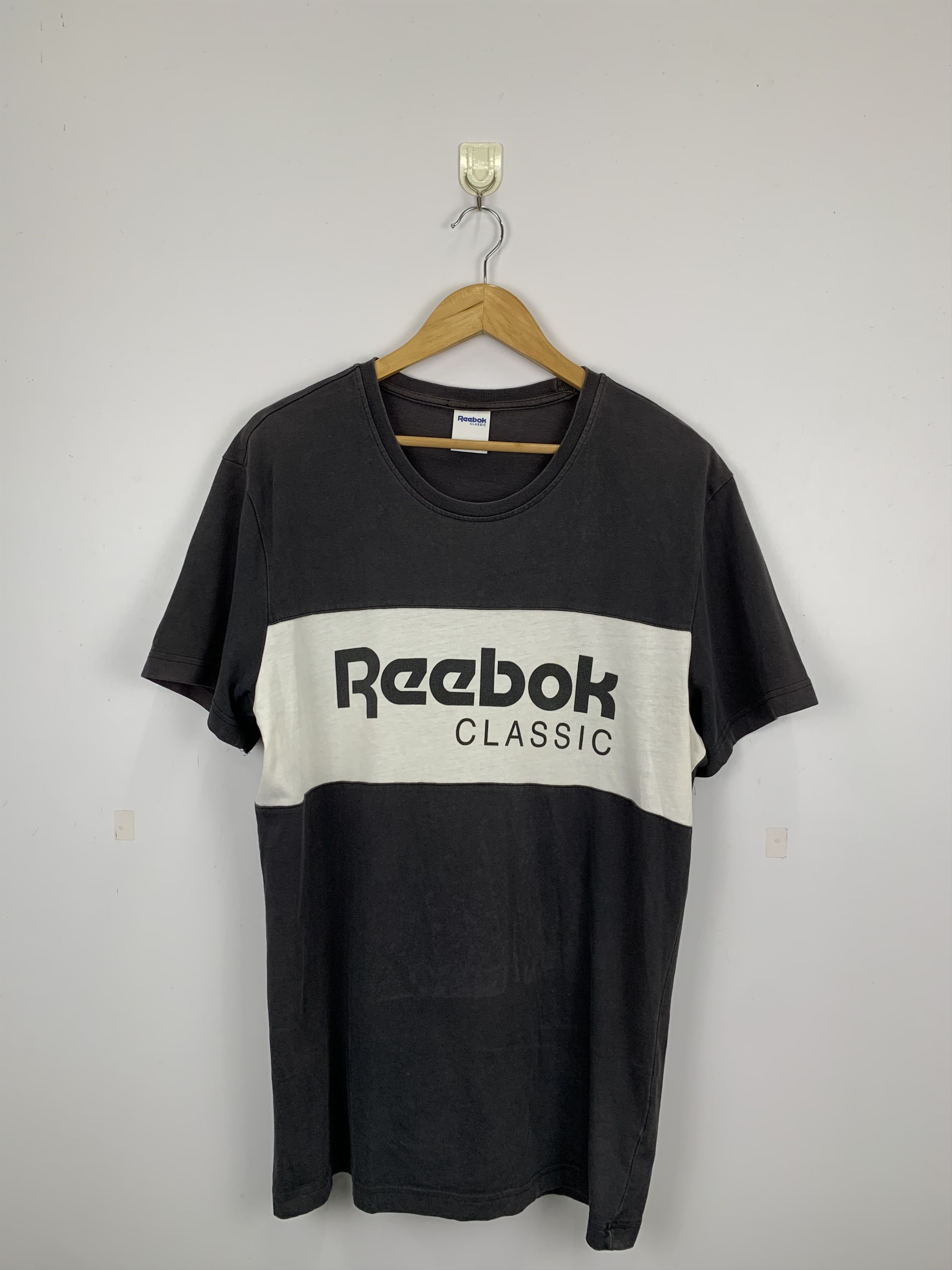 Reebok Vintage Reebok Classic Big Logo Tee TA0128 Size US XXL / EU 58 / 5 - 1 Thumbnail