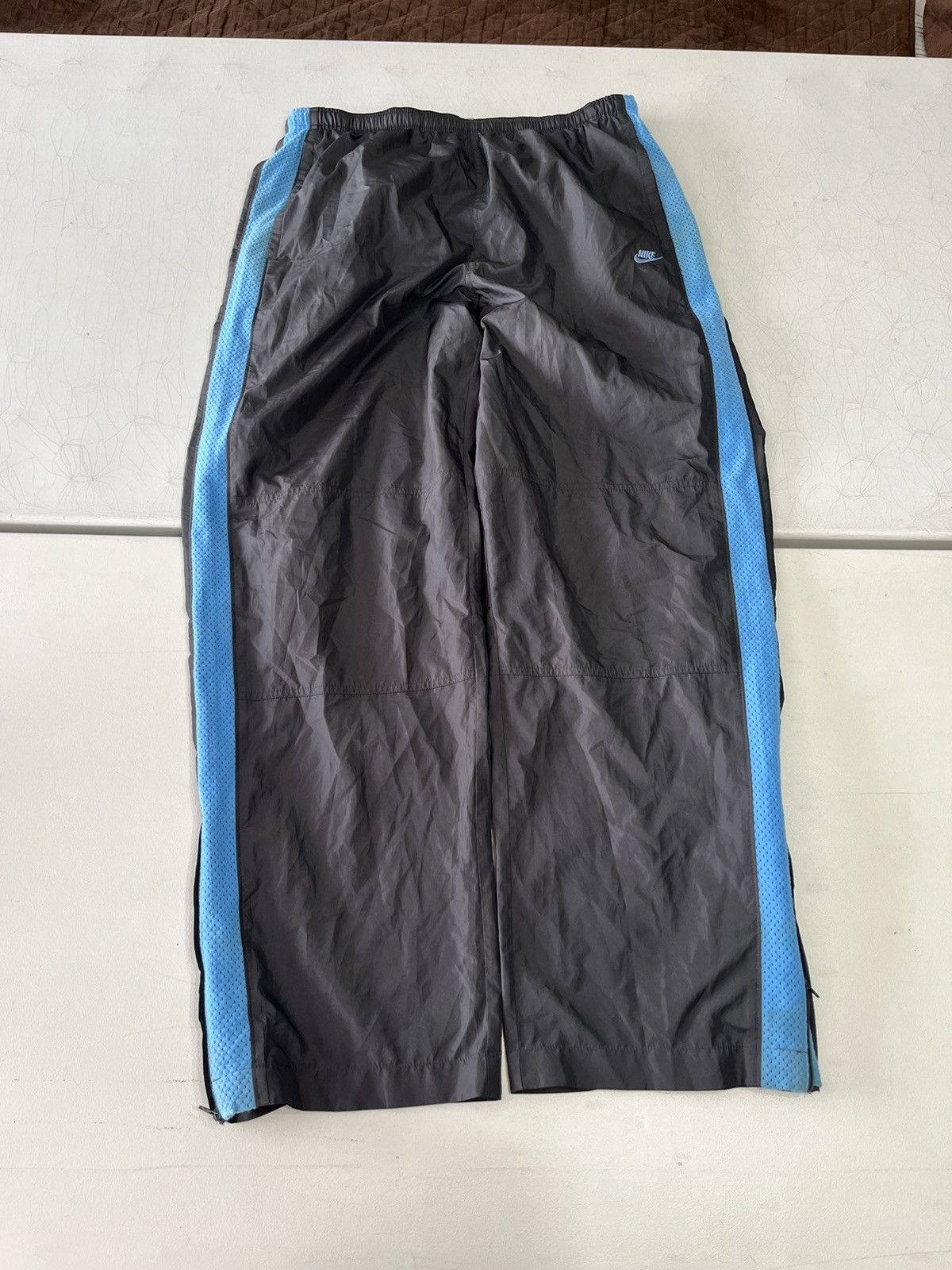 Nike Y2K Nike wide leg baggy sweatpants Size US 32 / EU 48 - 1 Thumbnail