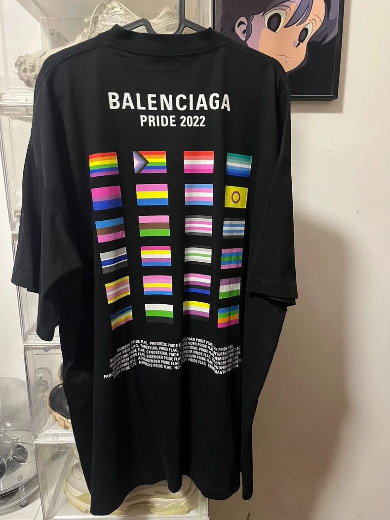 Balenciaga Balenciaga Black Double Portrait Multi-National Flag Short Size US L / EU 52-54 / 3 - 4 Thumbnail