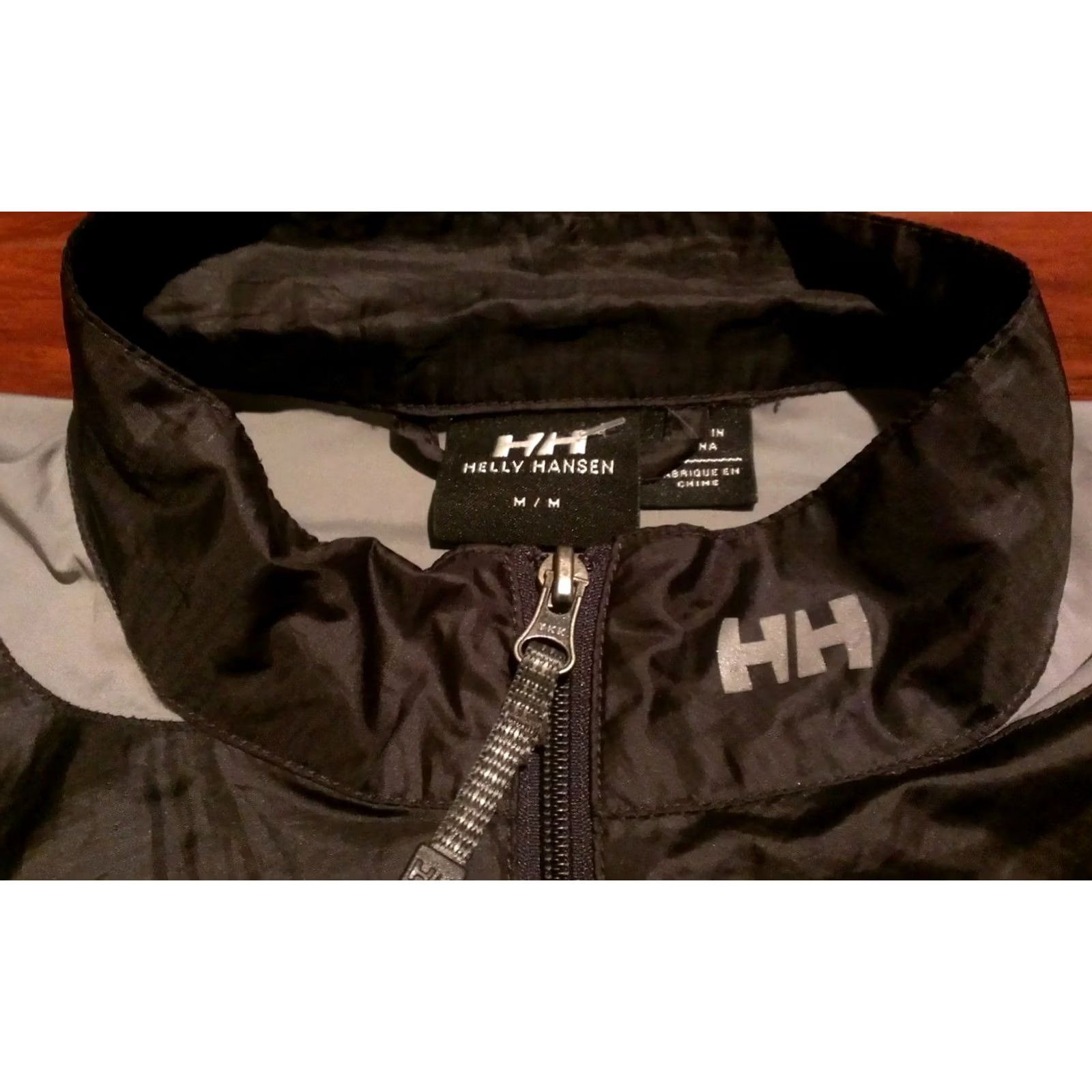 Helly Hansen Helly Hansen ULTRA LIGHT JACKET PACKABLE RUNNING HIKING MENS MEDIUM BLACK Size US M / EU 48-50 / 2 - 5 Thumbnail