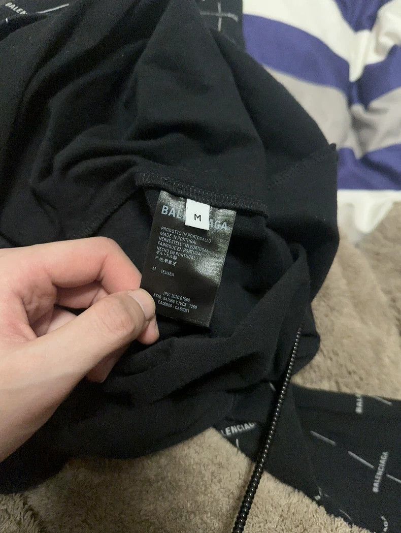 Balenciaga Balenciaga Black and white bullet screen undershirt long sl Size US M / EU 48-50 / 2 - 3 Thumbnail