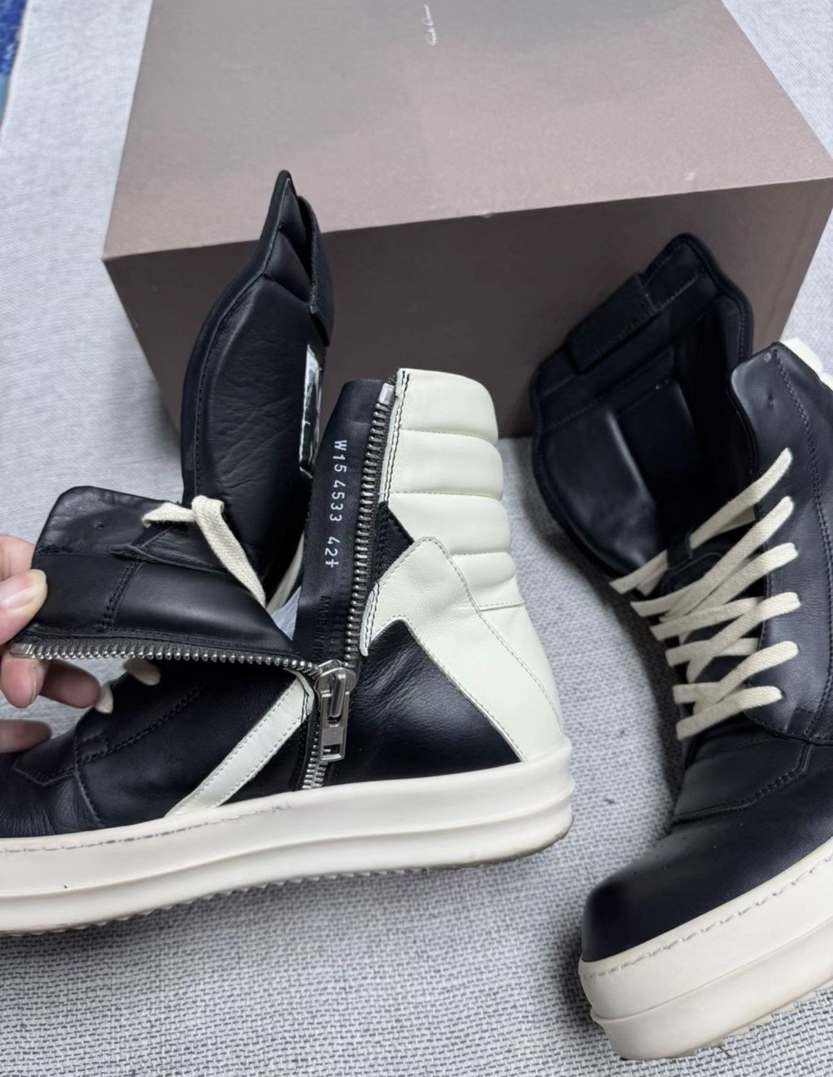 Rick Owens Rick Owens Main Line Reverse Triangle K37 Size US 9 / EU 42 - 8 Thumbnail