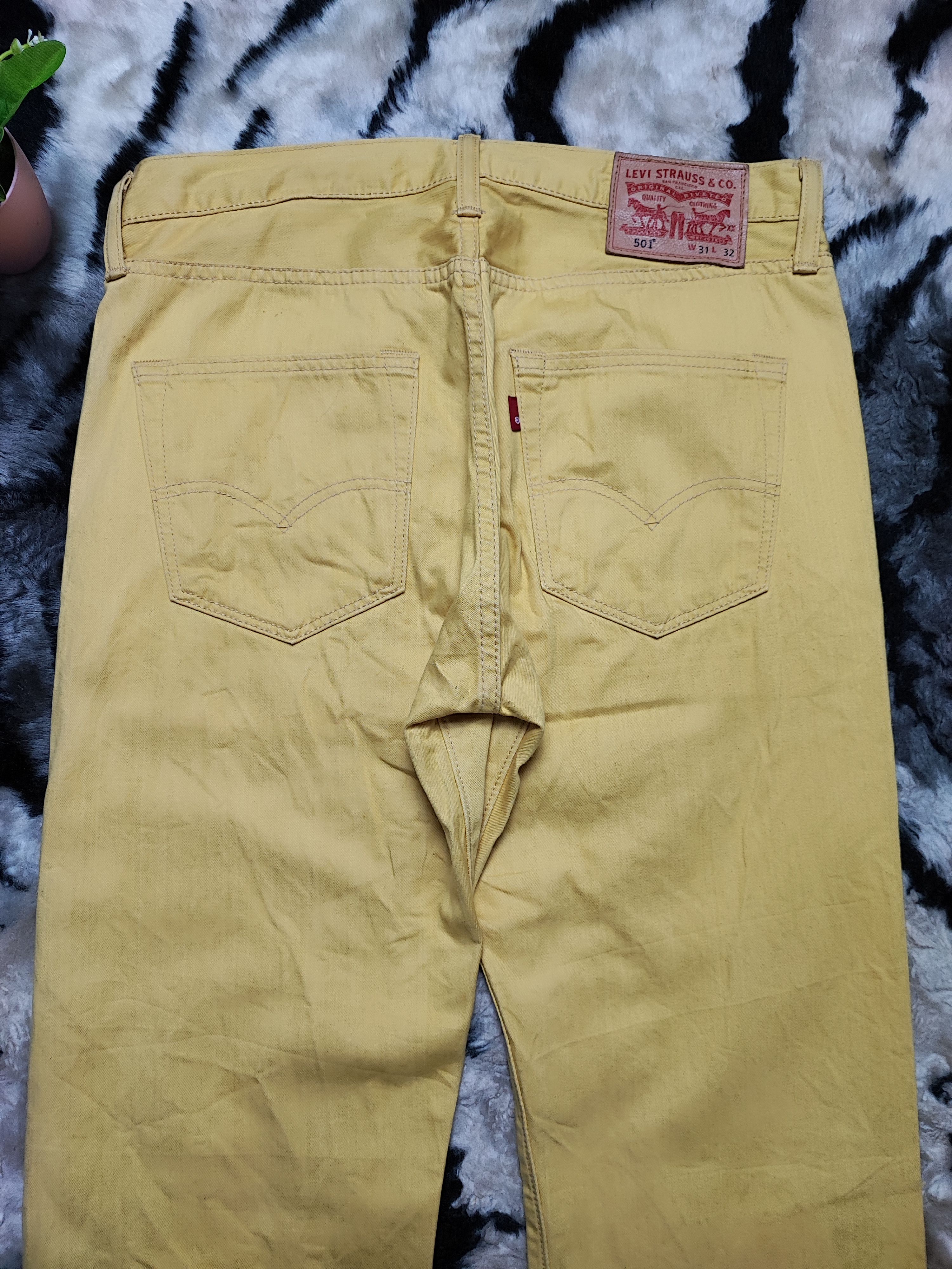 Levi's Levi’s 501 Button Fly Yellow Jeans Straight Cut Size US 31 - 11 Thumbnail